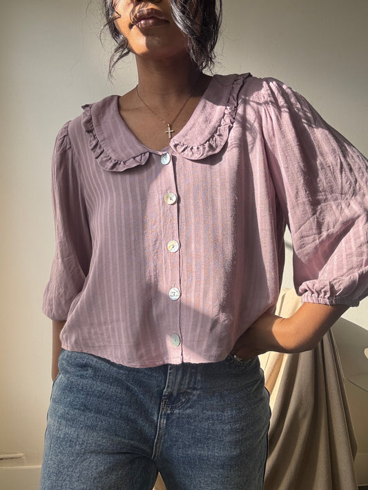 Sandra Vintage Style Balloon Sleeve Button Front Crop Top In Plum