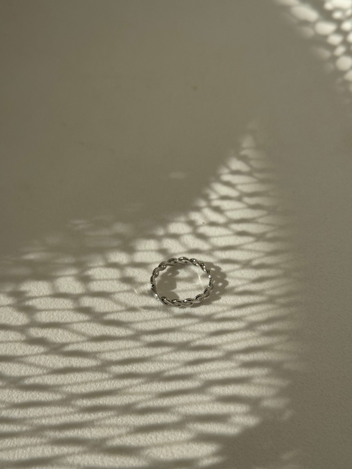 Kayla Classic Flat Twist Band Ring In Silver