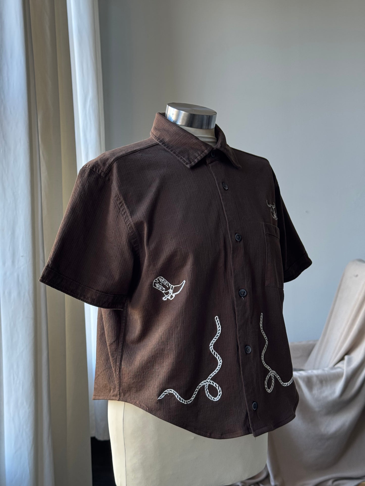 Judy Handcrafted Sad Songs Cropped Linen Button Down Short Sleeve In Brown