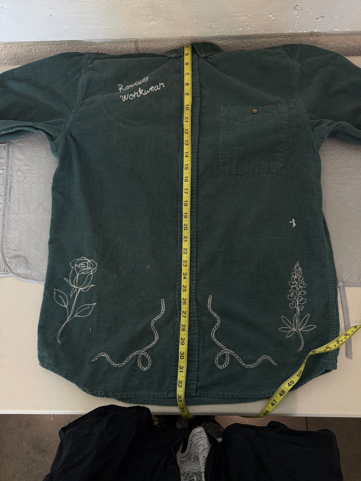 Jaxson Handcrafted Embroidered Rodeo Workwear Shacket In Forest Moss