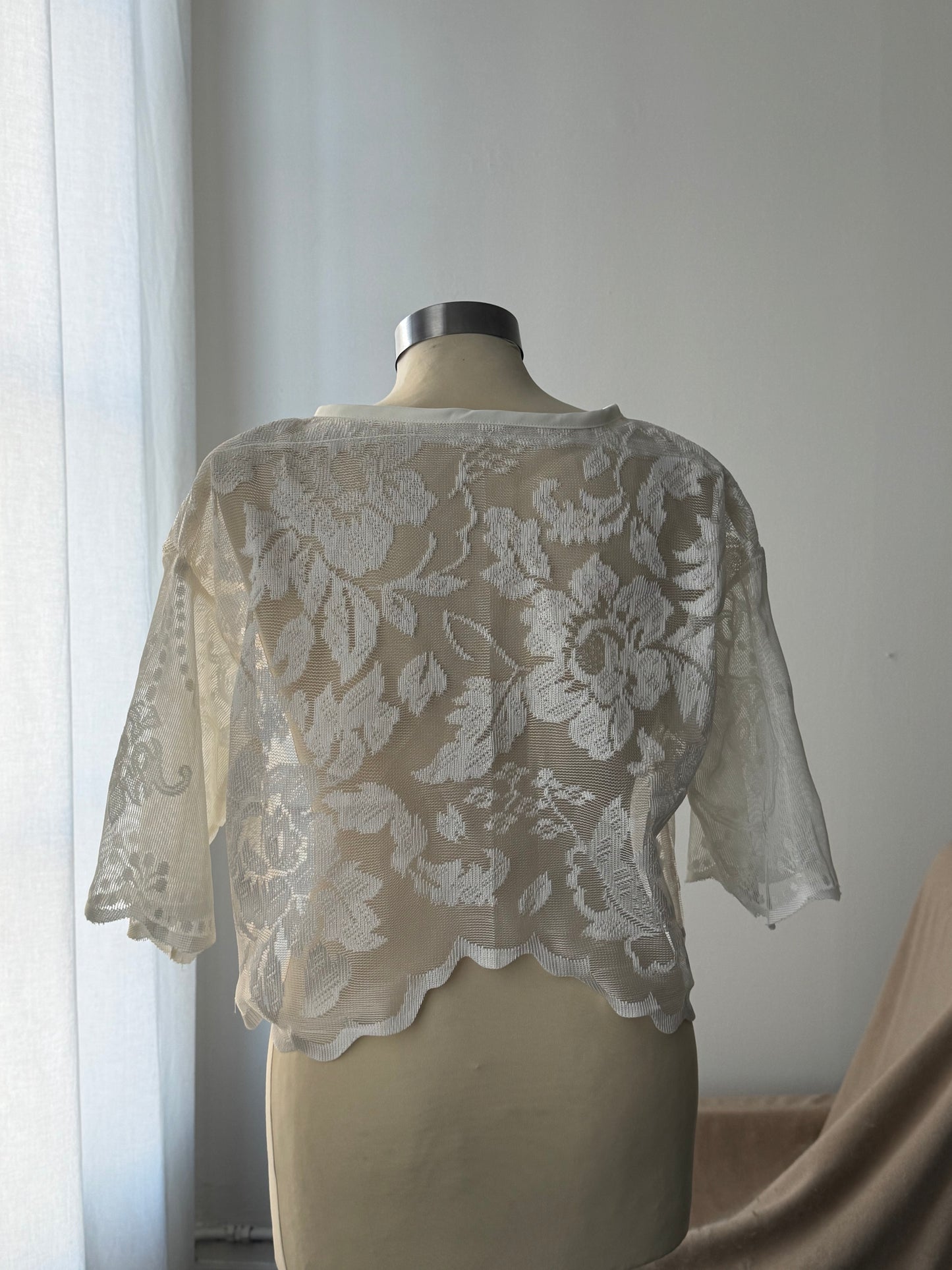 Sherie Handcrafted Vintage Lace Tie Top In Ivory