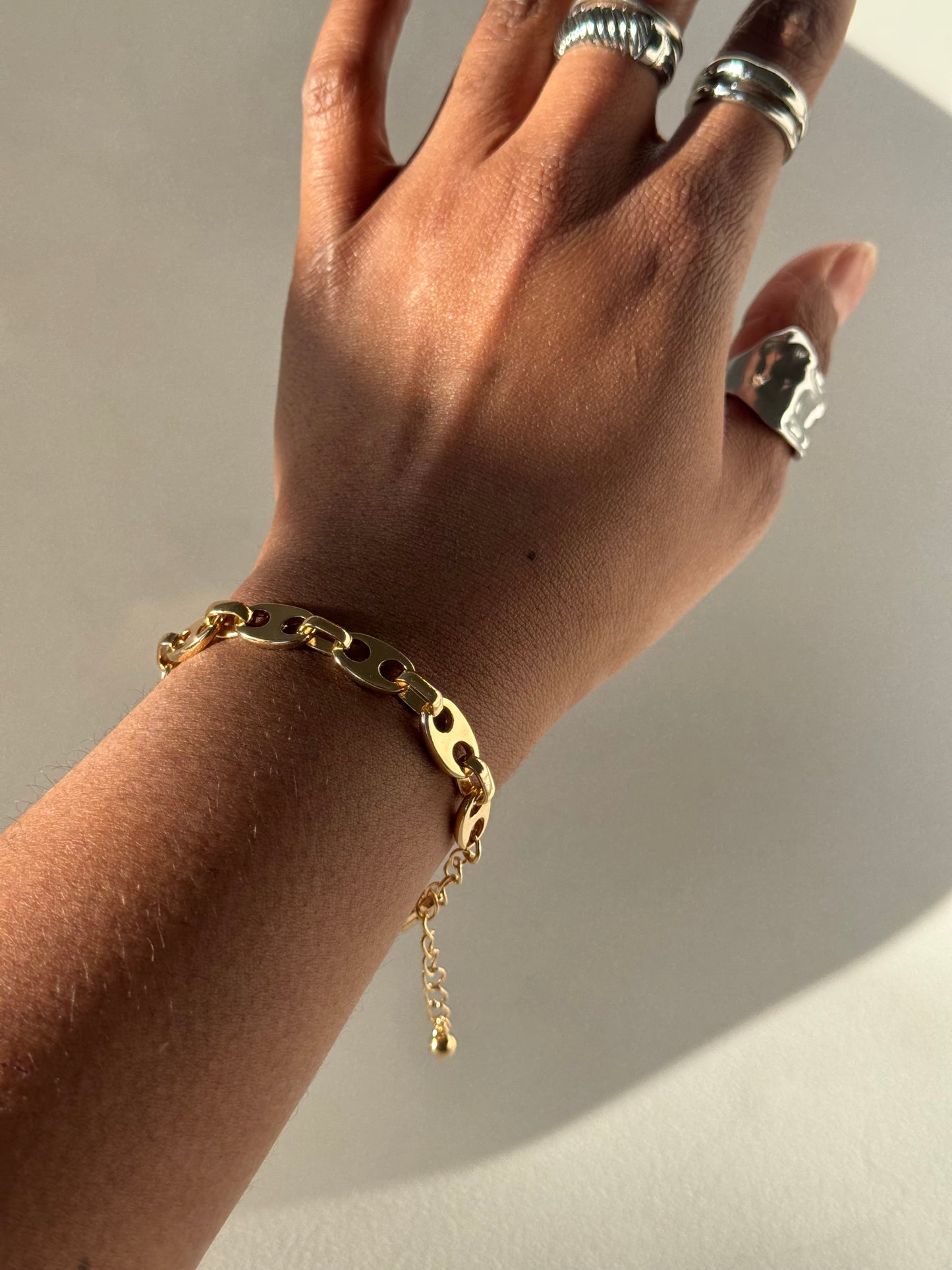 Reagan Chain Link Bracelet In Gold