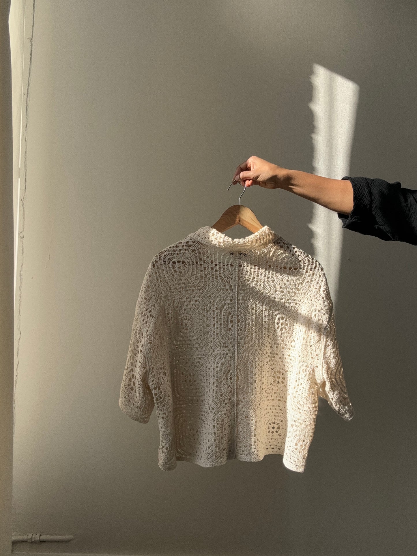 Matthew Cotton Crochet Cropped Short Sleeve Button Down In Natural