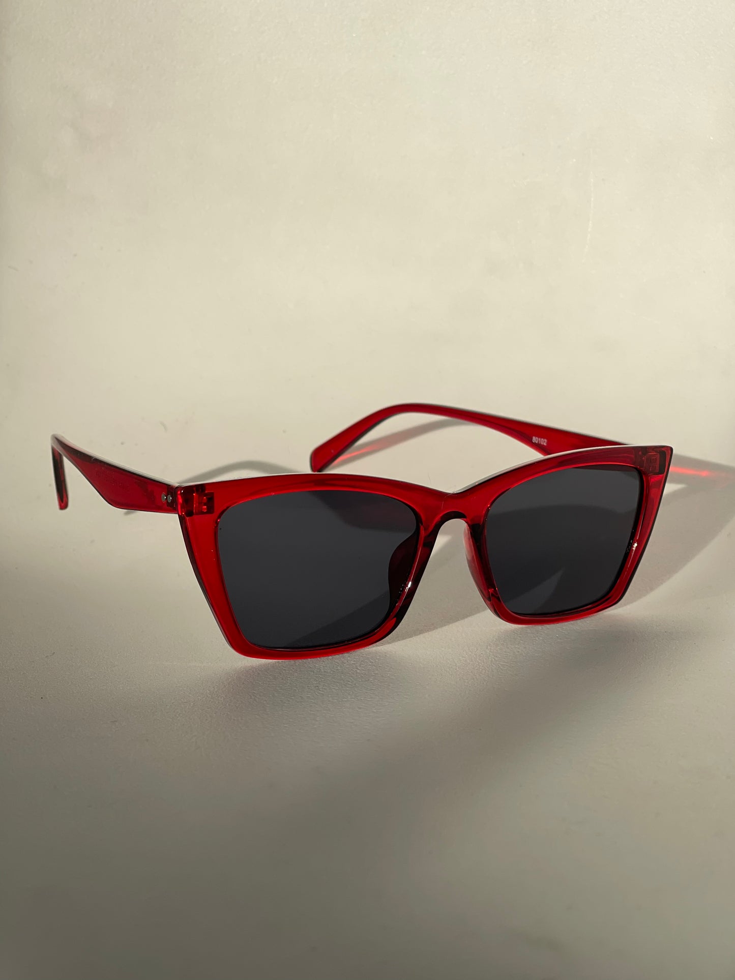 Stacy Edgy Cat Eye Sunglasses In Red
