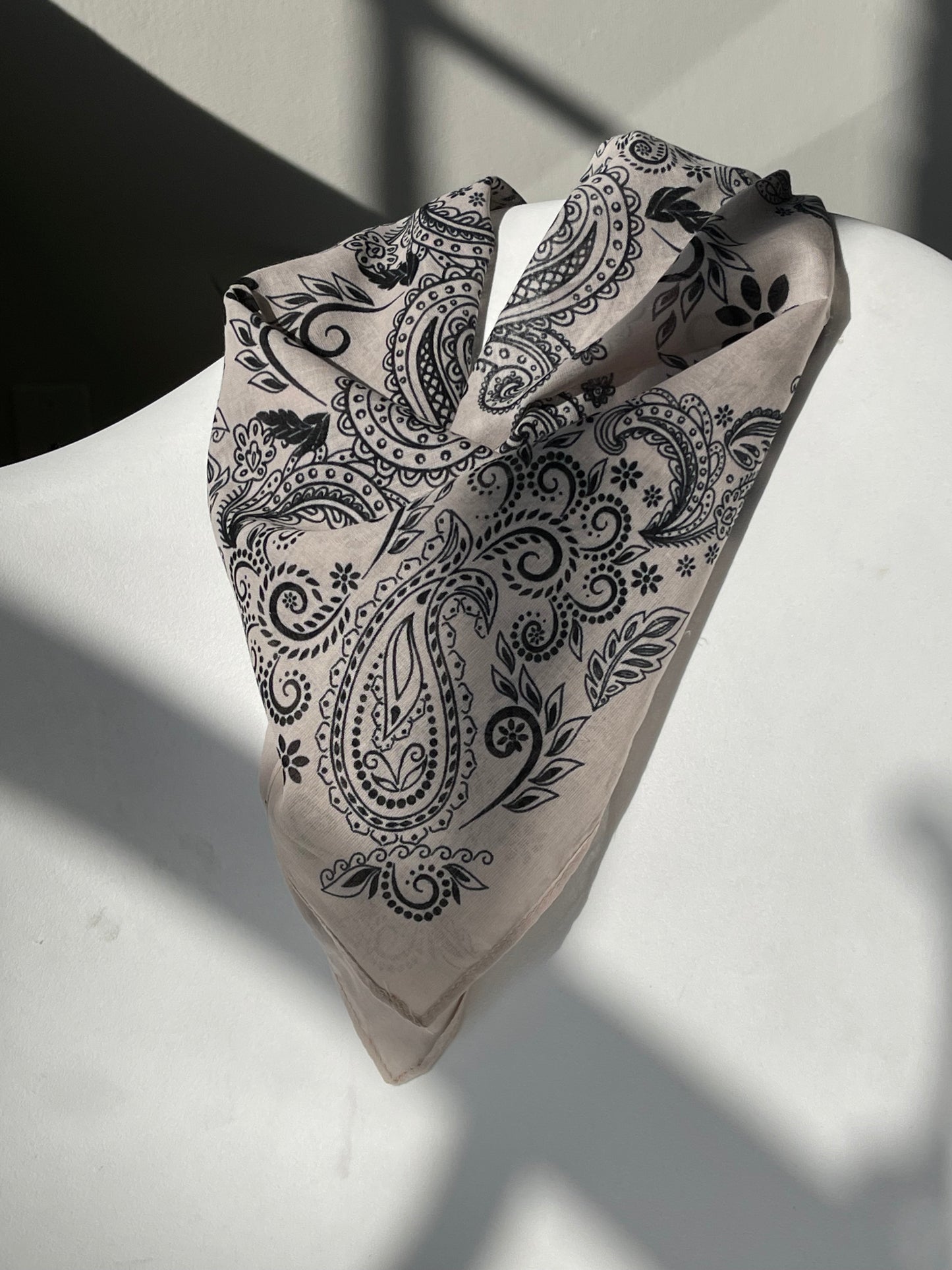 Tony Cotton Ultra Soft Paisley Bandana In Taupe