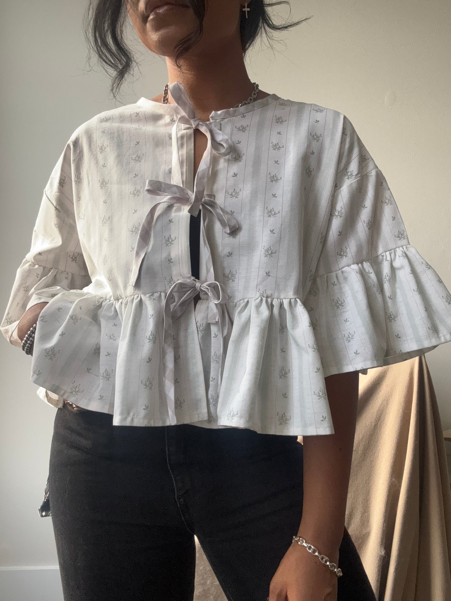 Joycie Vintage Cotton Handcrafted Ruffle Top In Floral