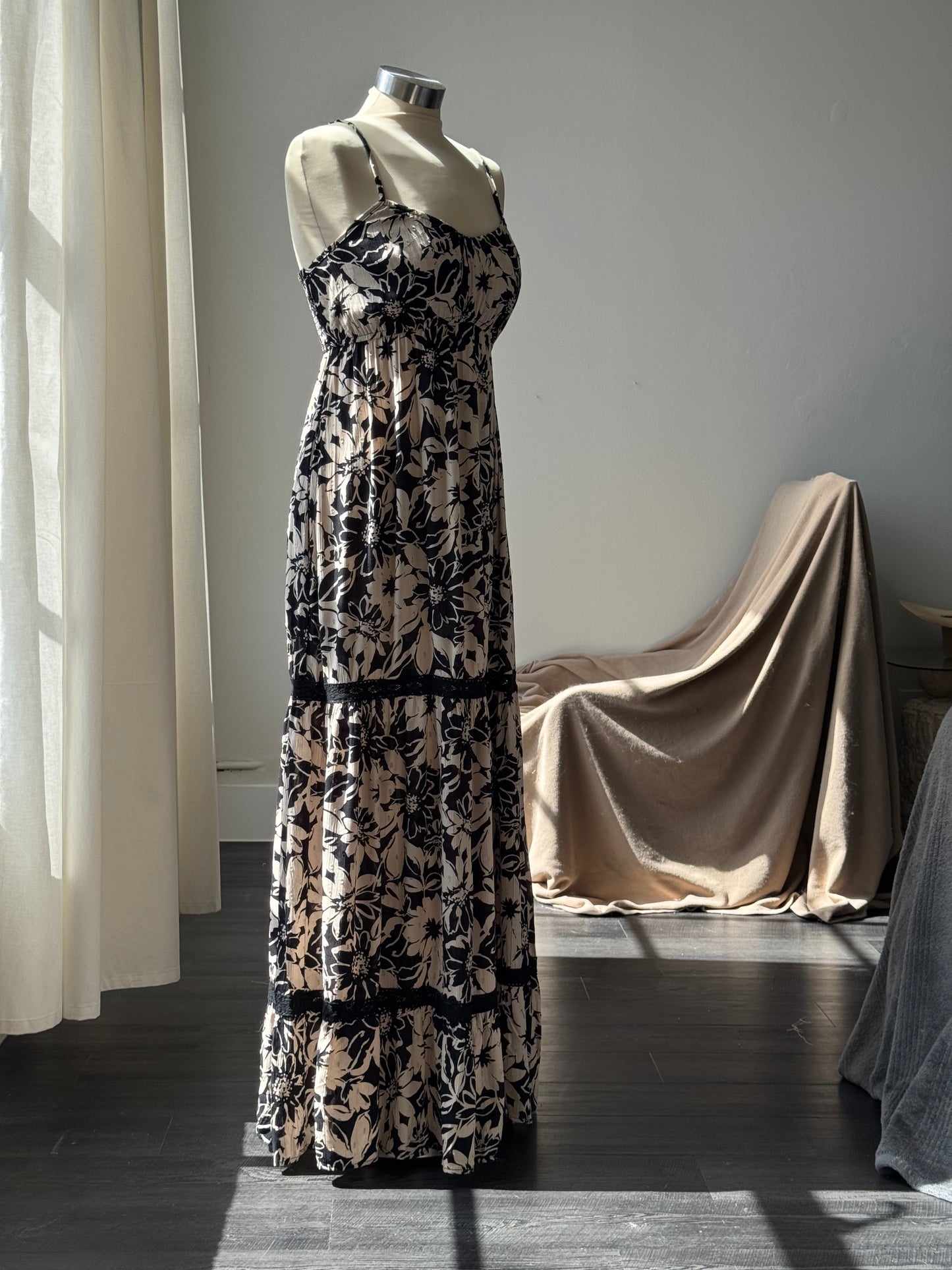 Floral Tired Maxi Dress In Black Taupe