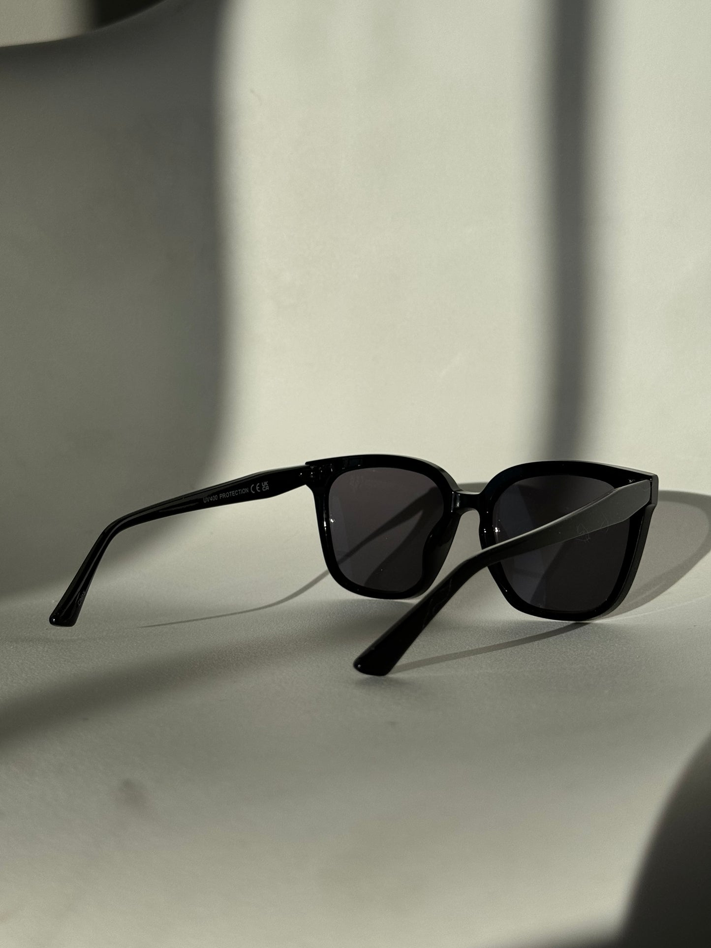 Barbell Stud Sunglasses In Black