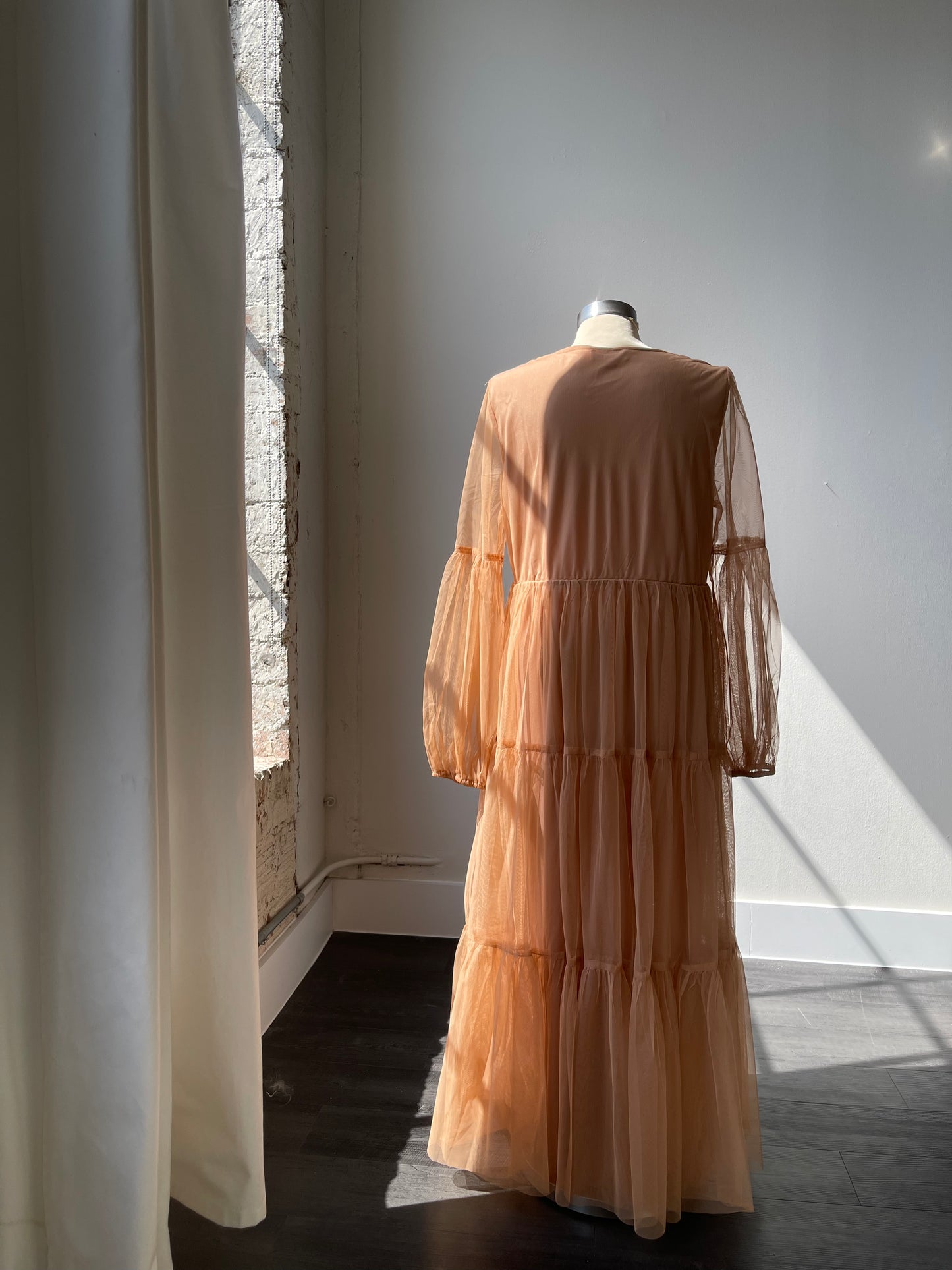 Brandi V Neck Sheer Balloon Sleeve Maxi Dress In Clay