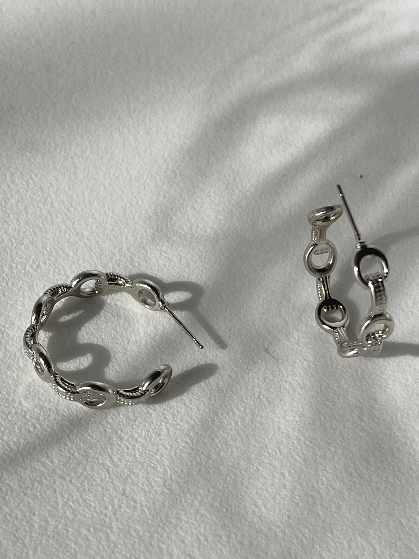 Kayla Classic Link Hoop Earring In Silver