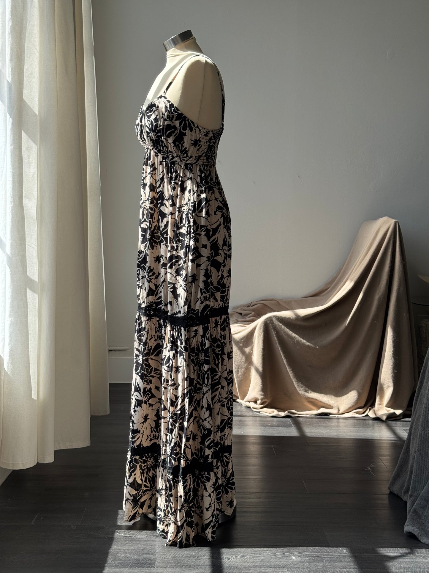 Floral Tired Maxi Dress In Black Taupe