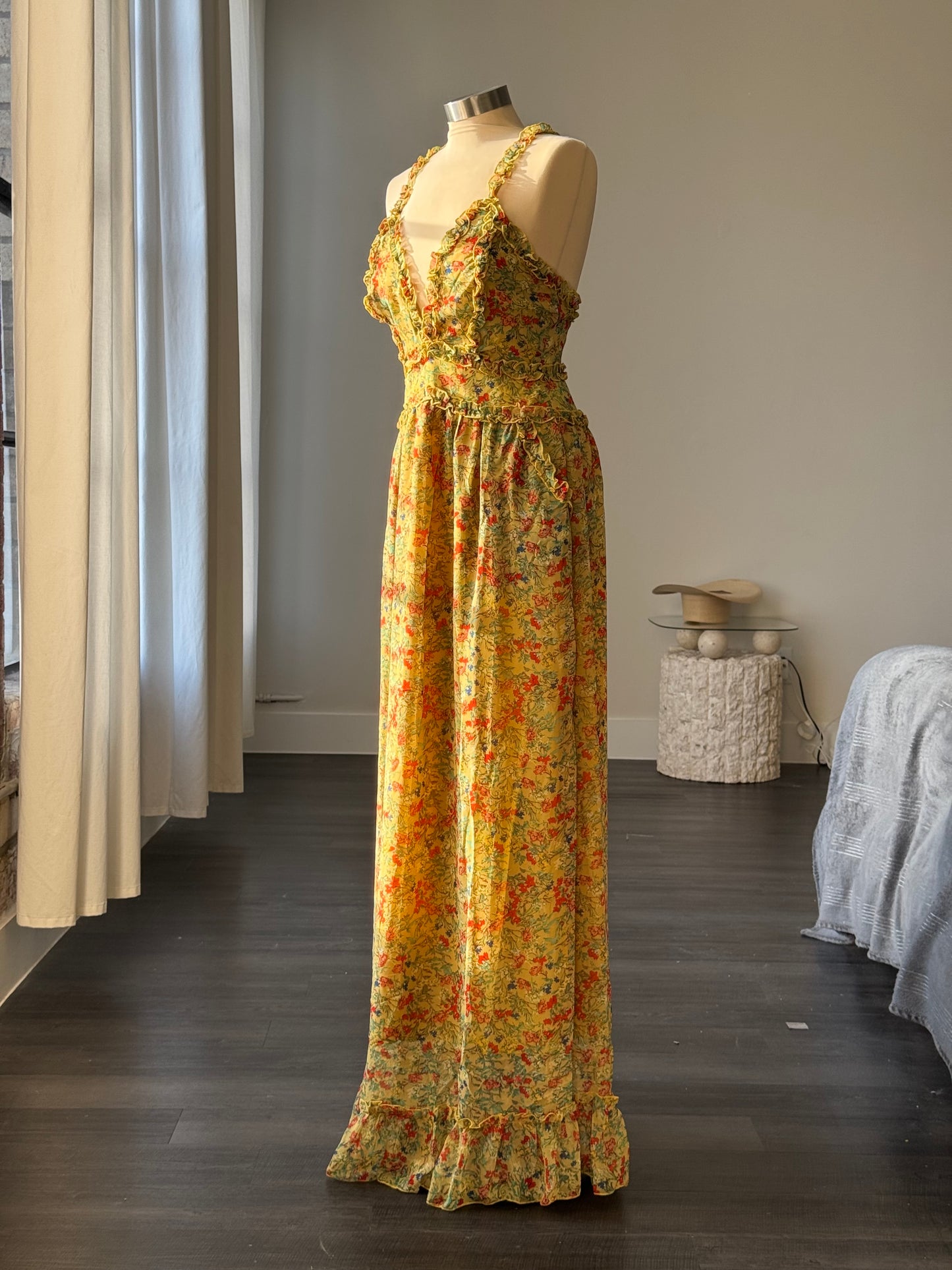 Samantha 70s Style Floral Maxi Dress In Summer