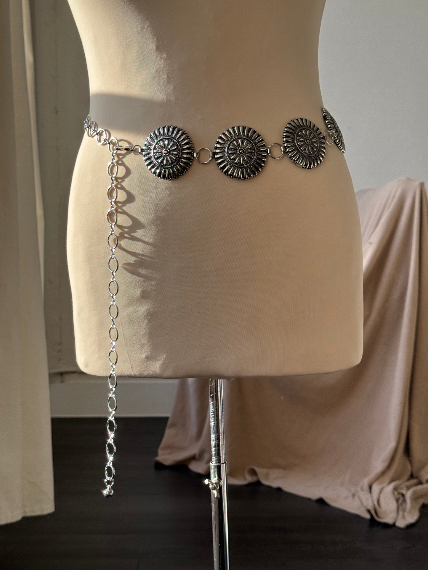 Henry Classic Metal Chain Belt In Antique Silver