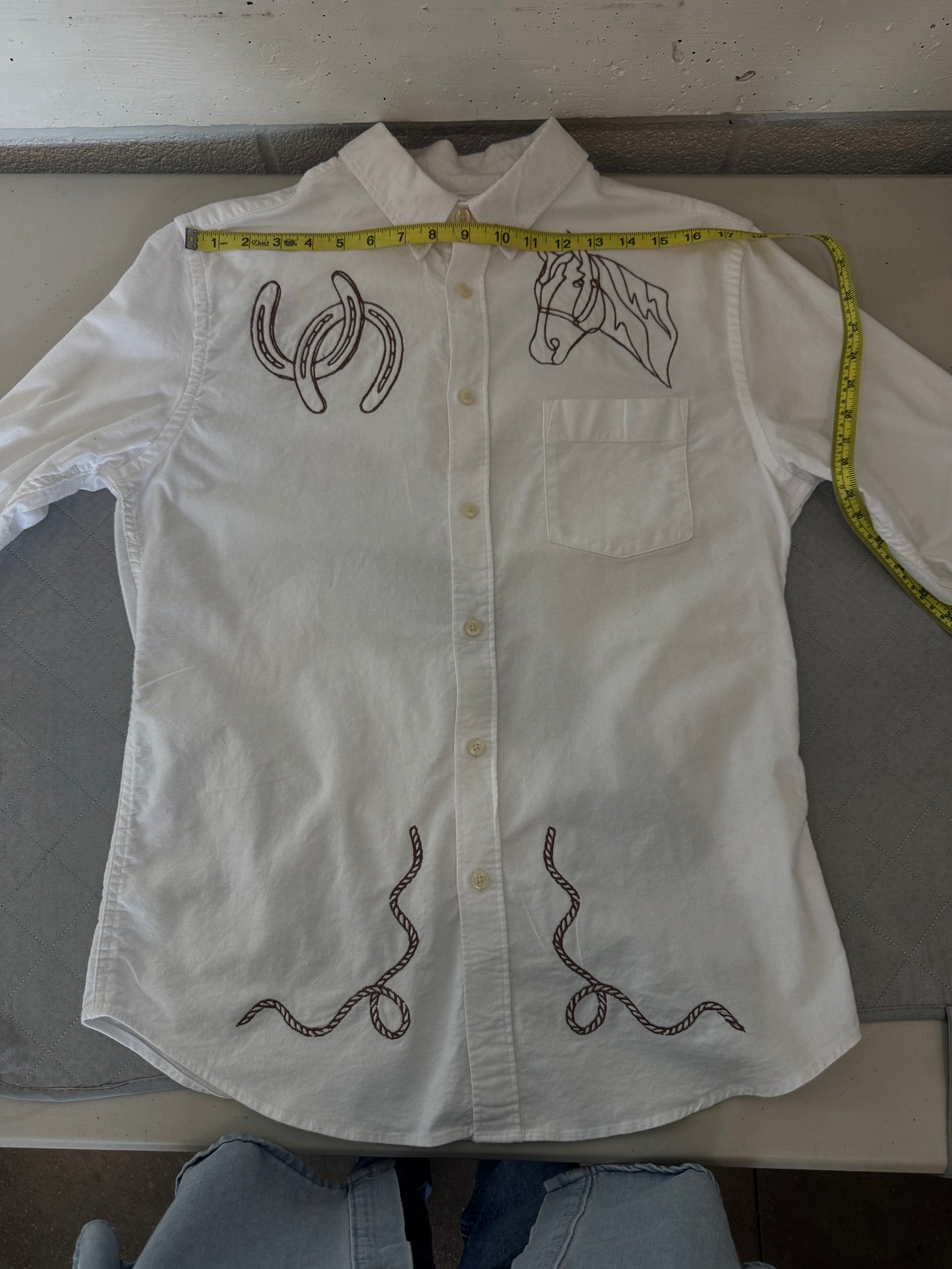 Jaxson Handcrafted Embroidered Button Down In White
