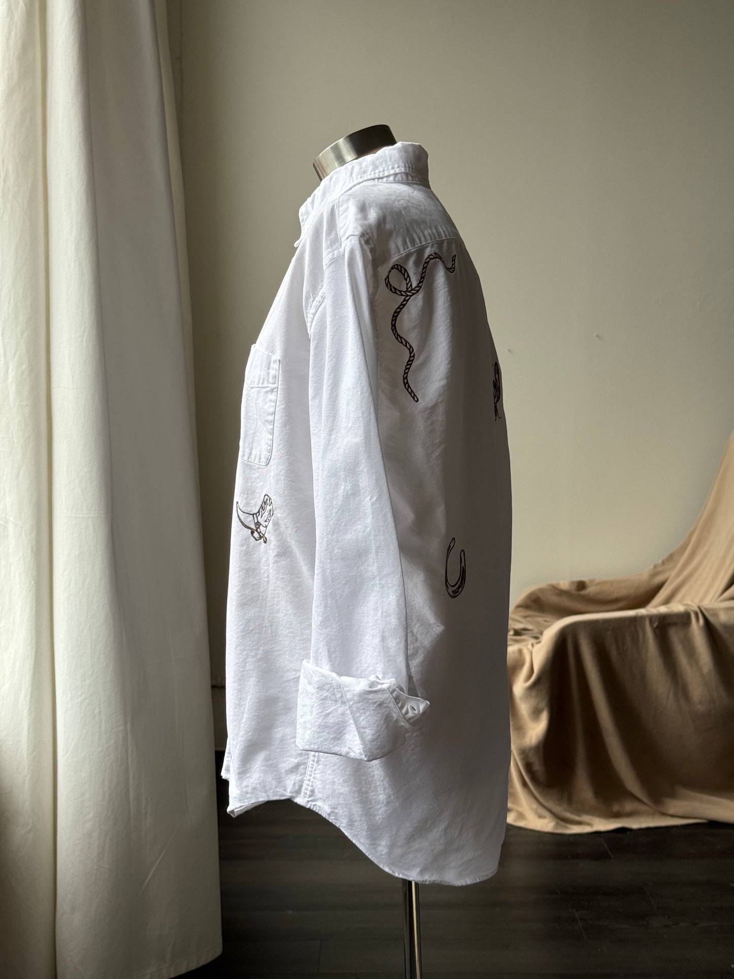 Jaxson Handcrafted Embroidered Button Down In White