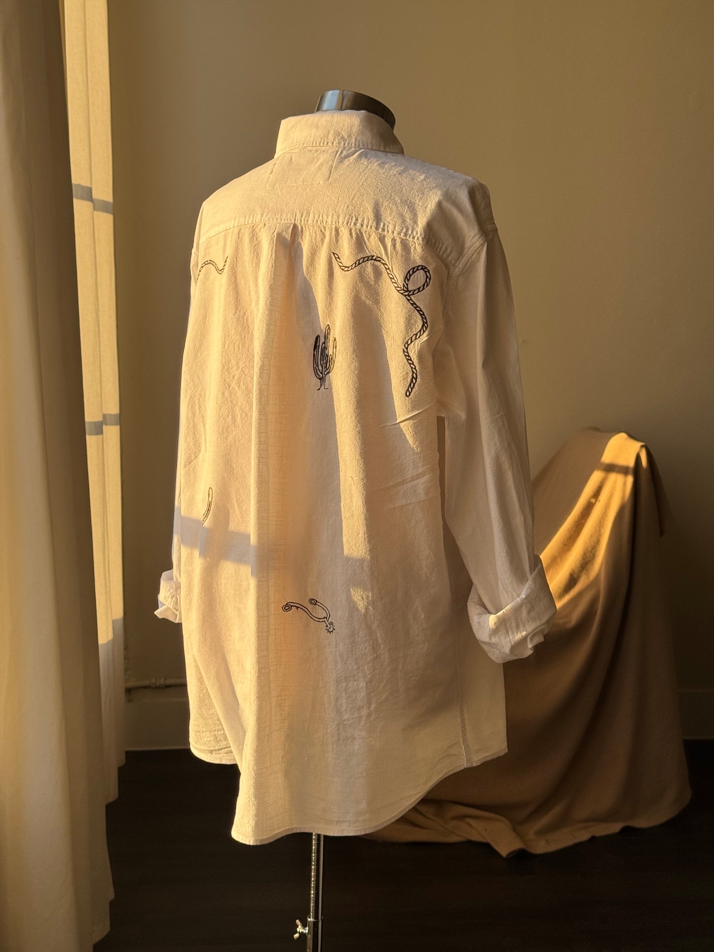 Jaxson Handcrafted Embroidered Button Down In White