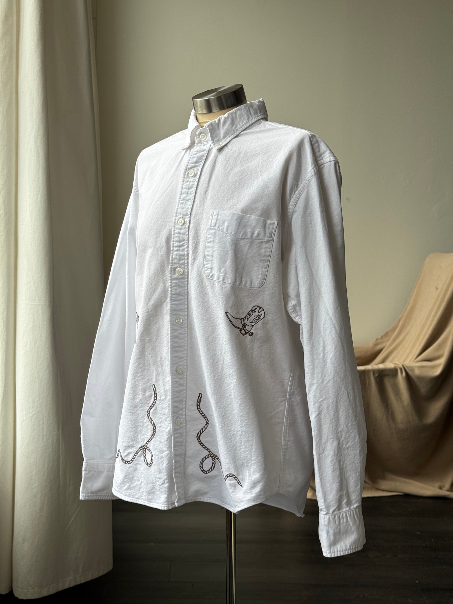Jaxson Handcrafted Embroidered Button Down In White