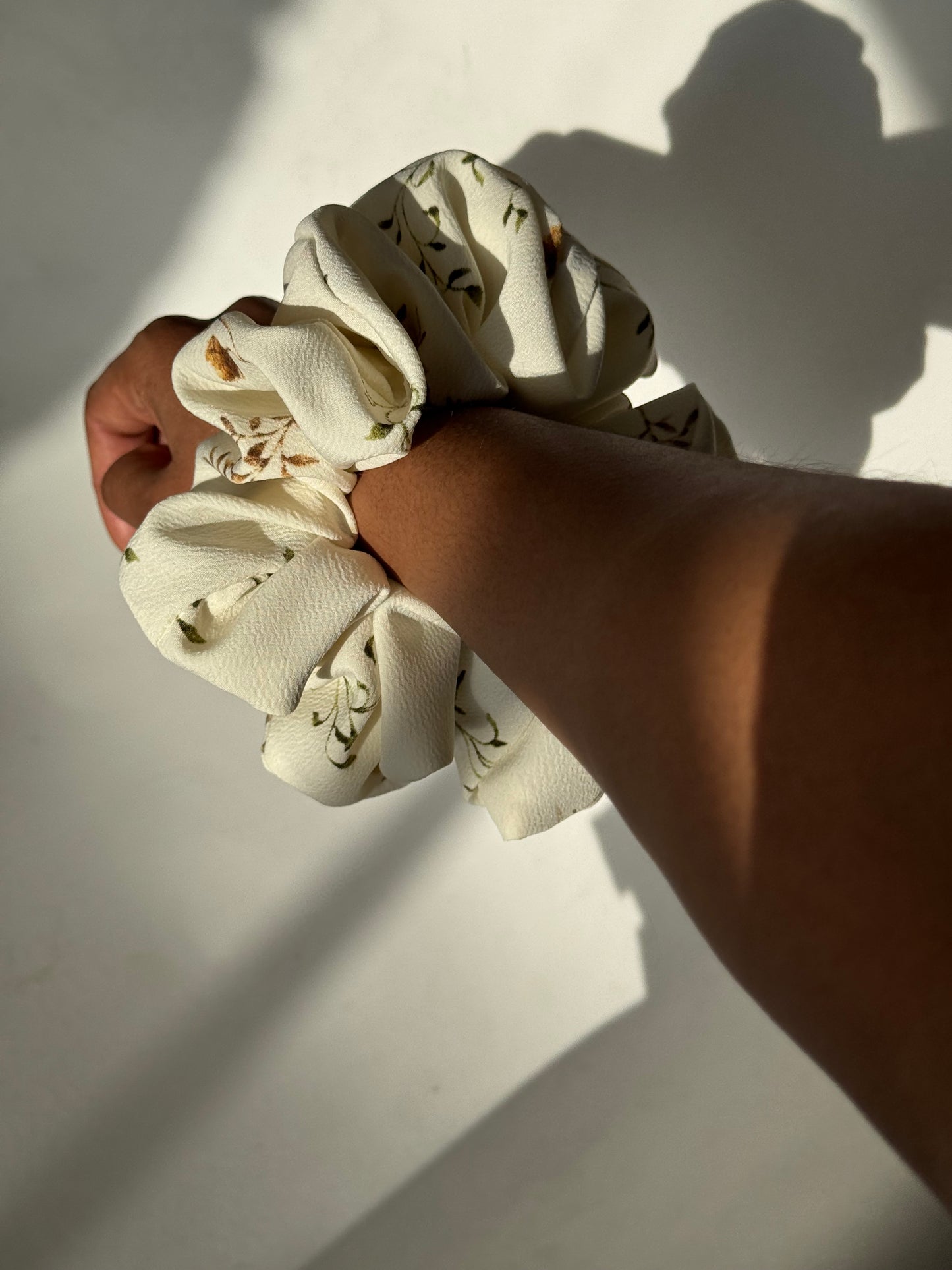 Trisha Handcrafted Texas Sized Scrunchie In Wild Flowers