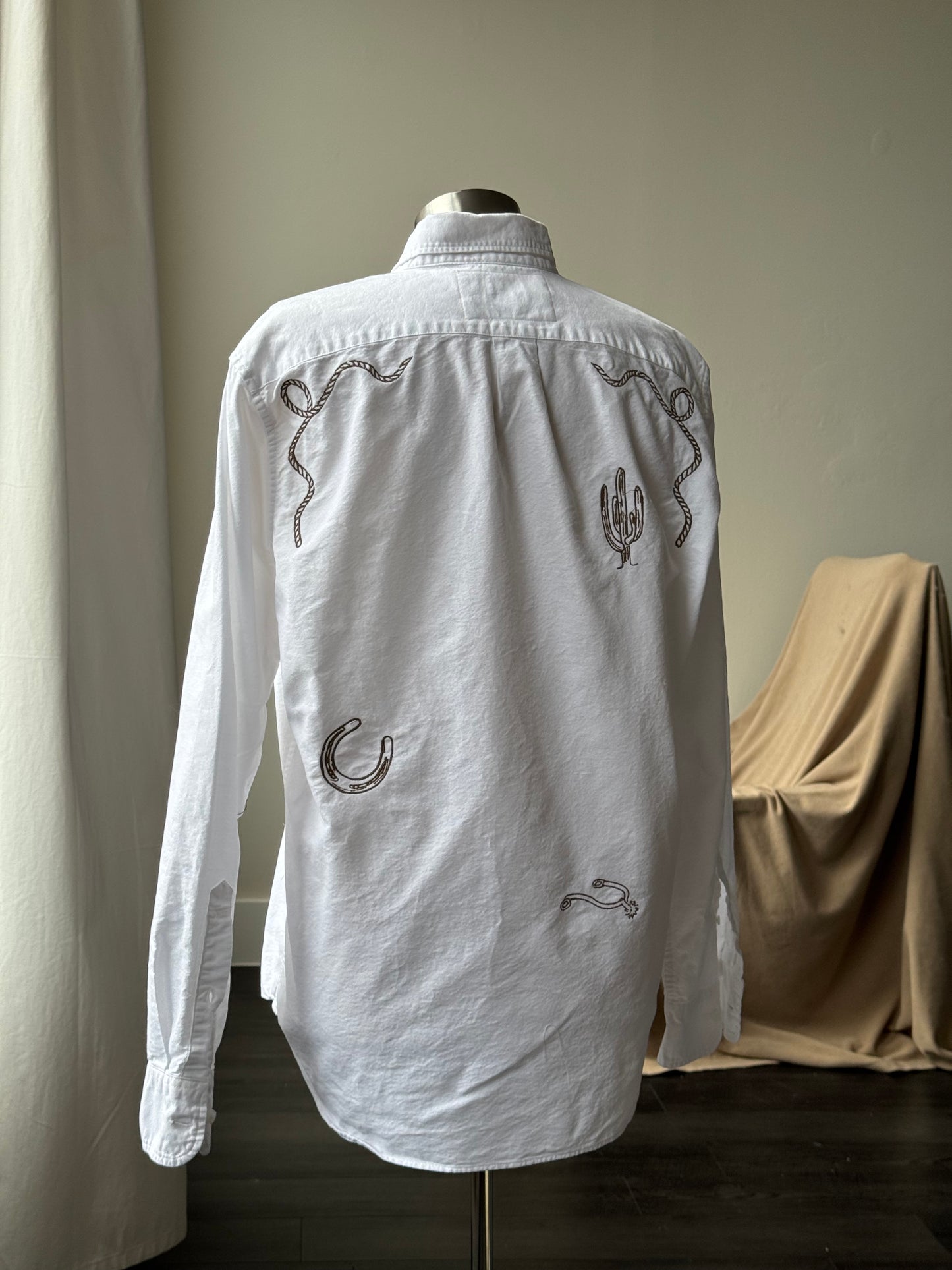 Jaxson Handcrafted Embroidered Button Down In White