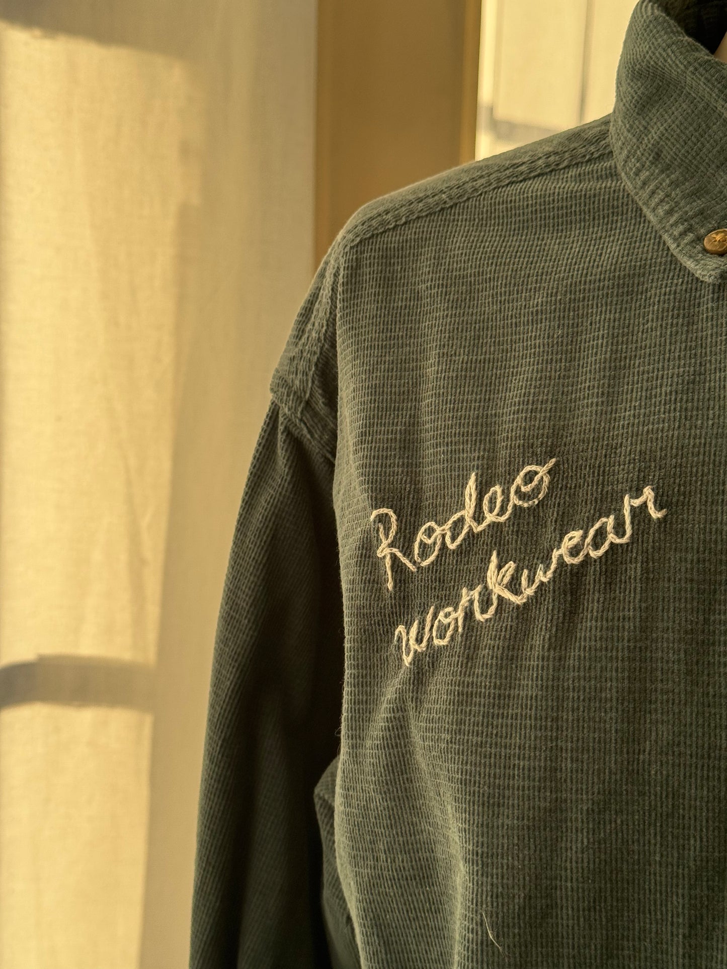 Jaxson Handcrafted Embroidered Rodeo Workwear Shacket In Forest Moss