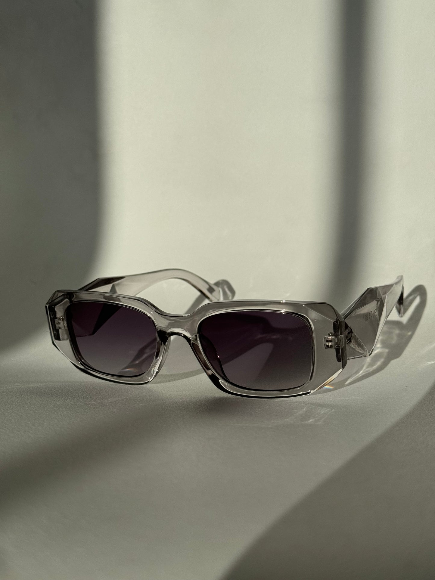 Tammy Square & Geo Sunglasses In Grey