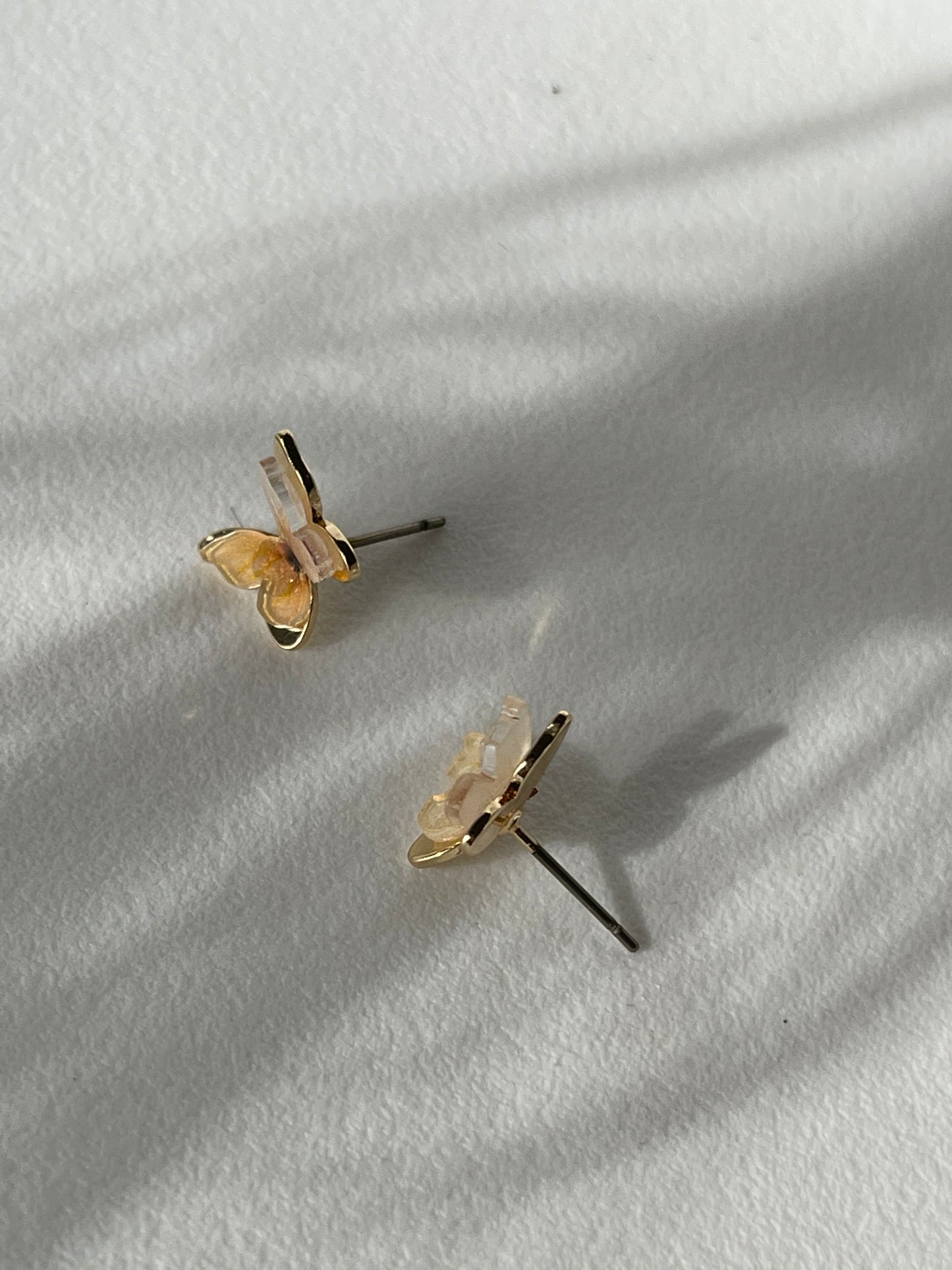 Bianca 3D Butterfly Stud Earring In Vanilla