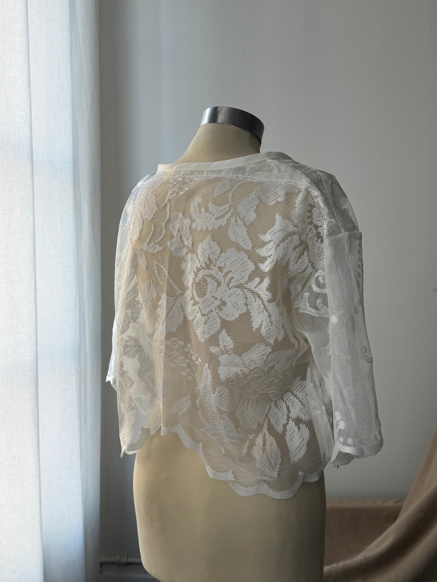 Sherie Handcrafted Vintage Lace Tie Top In Ivory