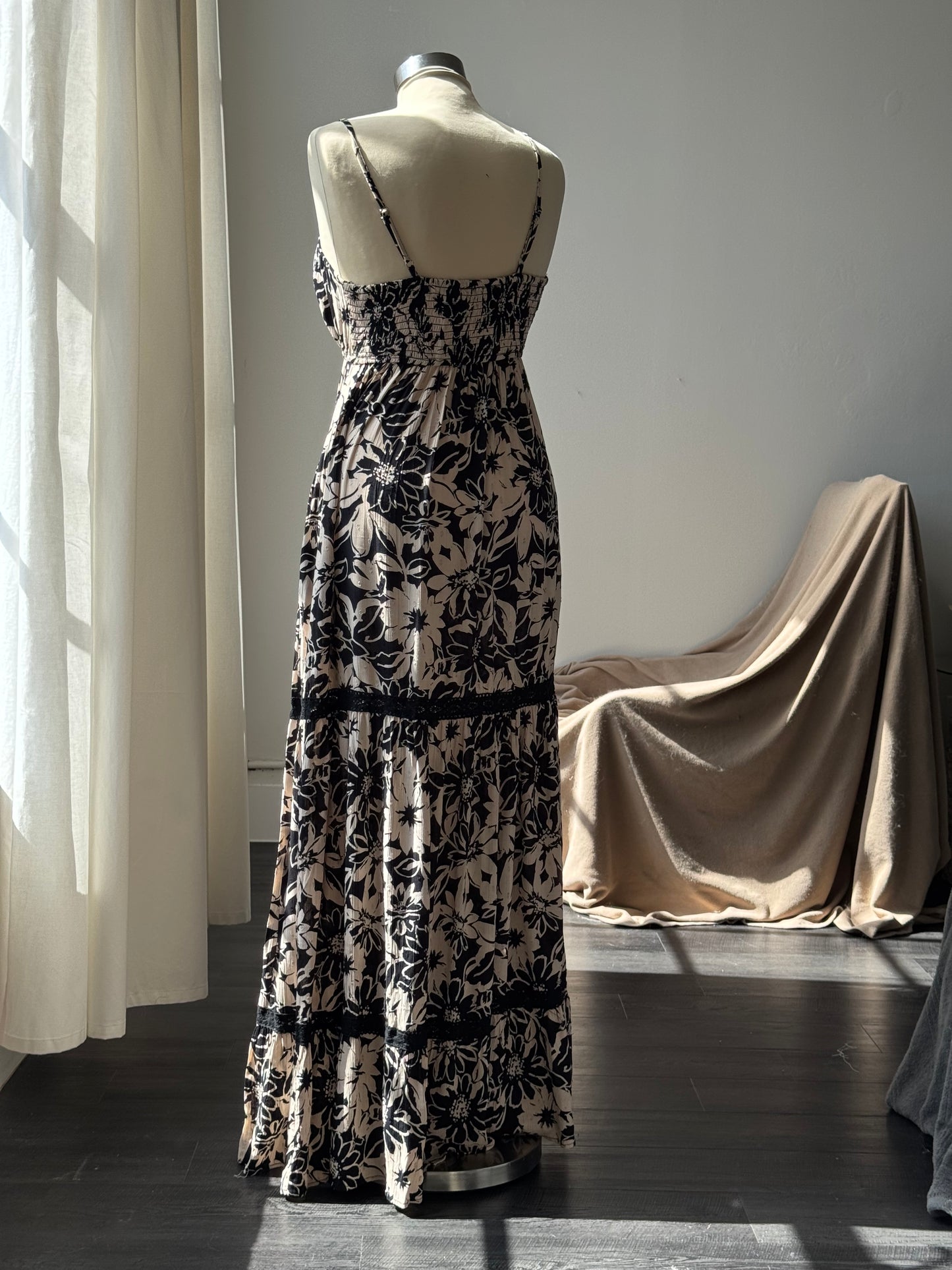 Floral Tired Maxi Dress In Black Taupe