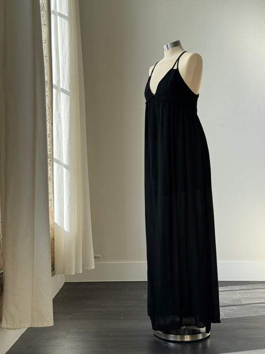 Scarlet Side Slit Hidden Pocket Maxi Dress in Black