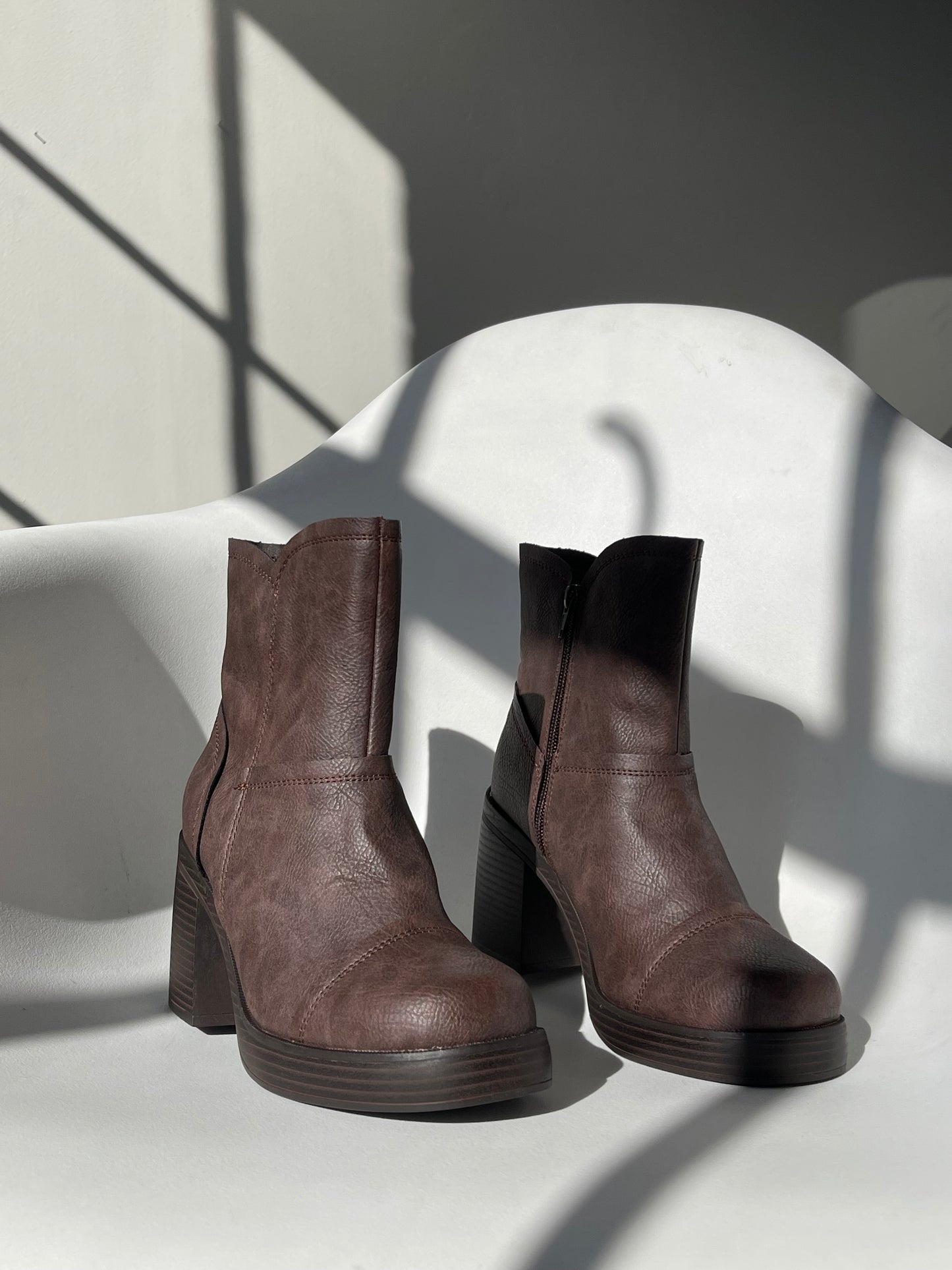 Tyler 70s Style Patchwork Boots In Dark Chocolate