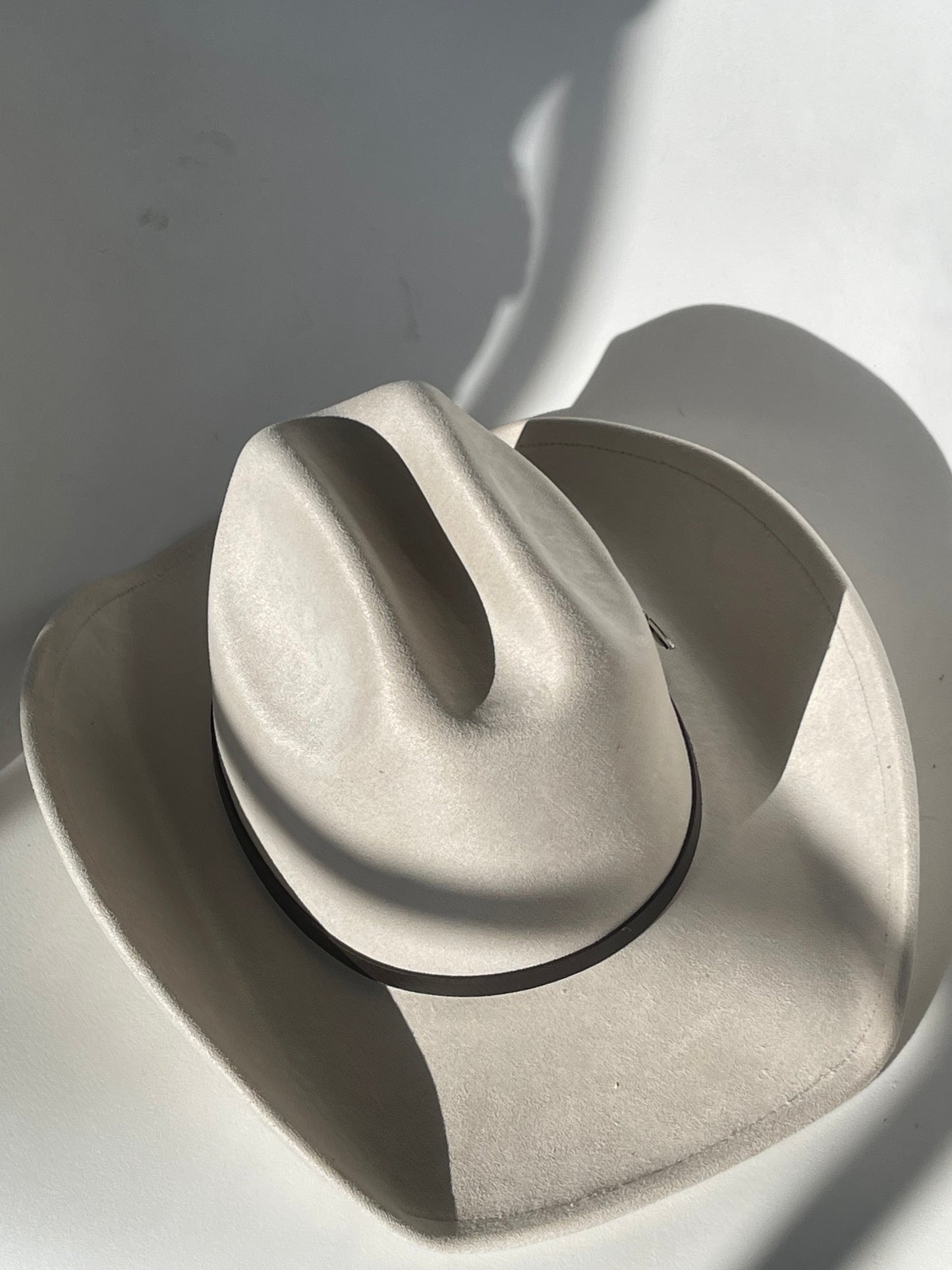 Karsten Classic Cowboy Hat In Smoke Ivory