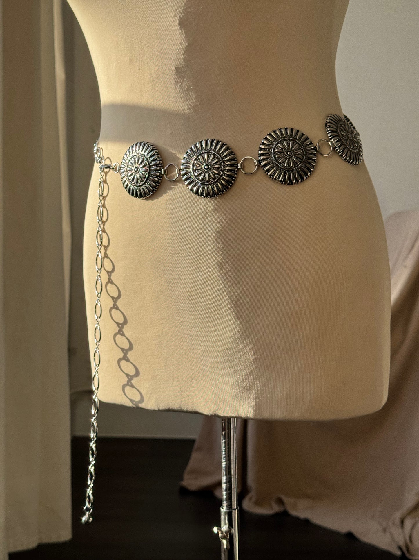 Henry Classic Metal Chain Belt In Antique Silver