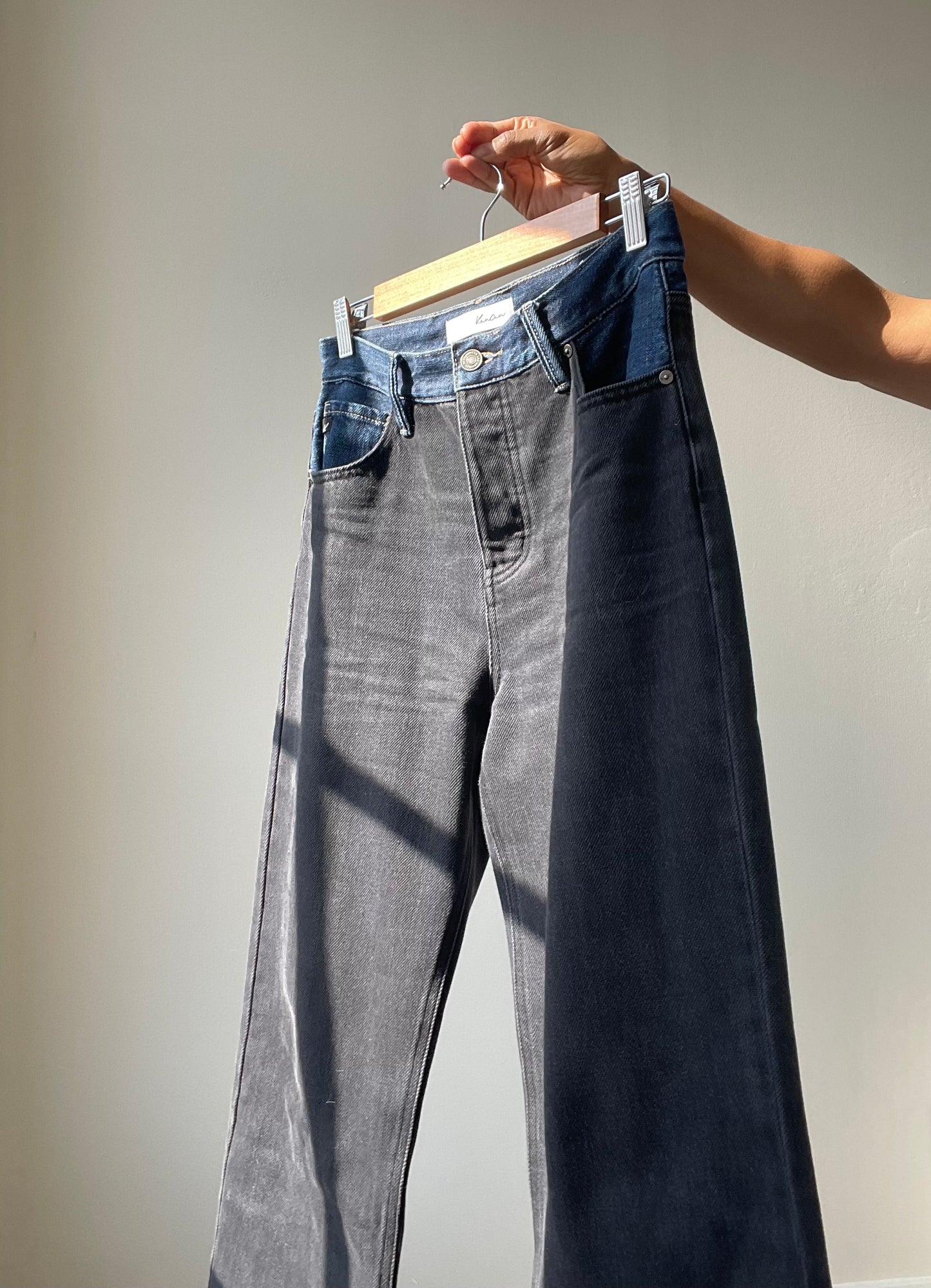 Morgan 90s Style Two Tone Straight Leg Mom Jean In Vintage Blue & Black