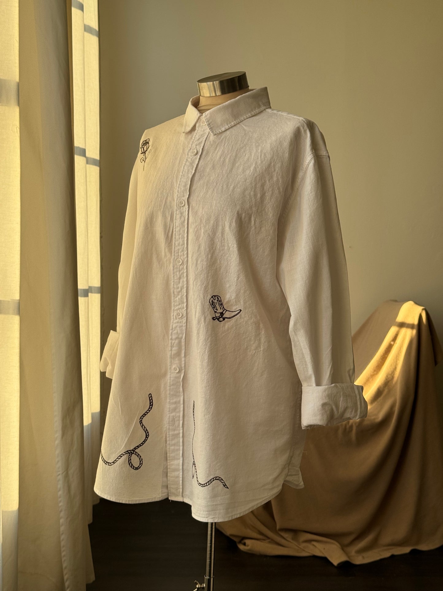 Jaxson Handcrafted Embroidered Button Down In White