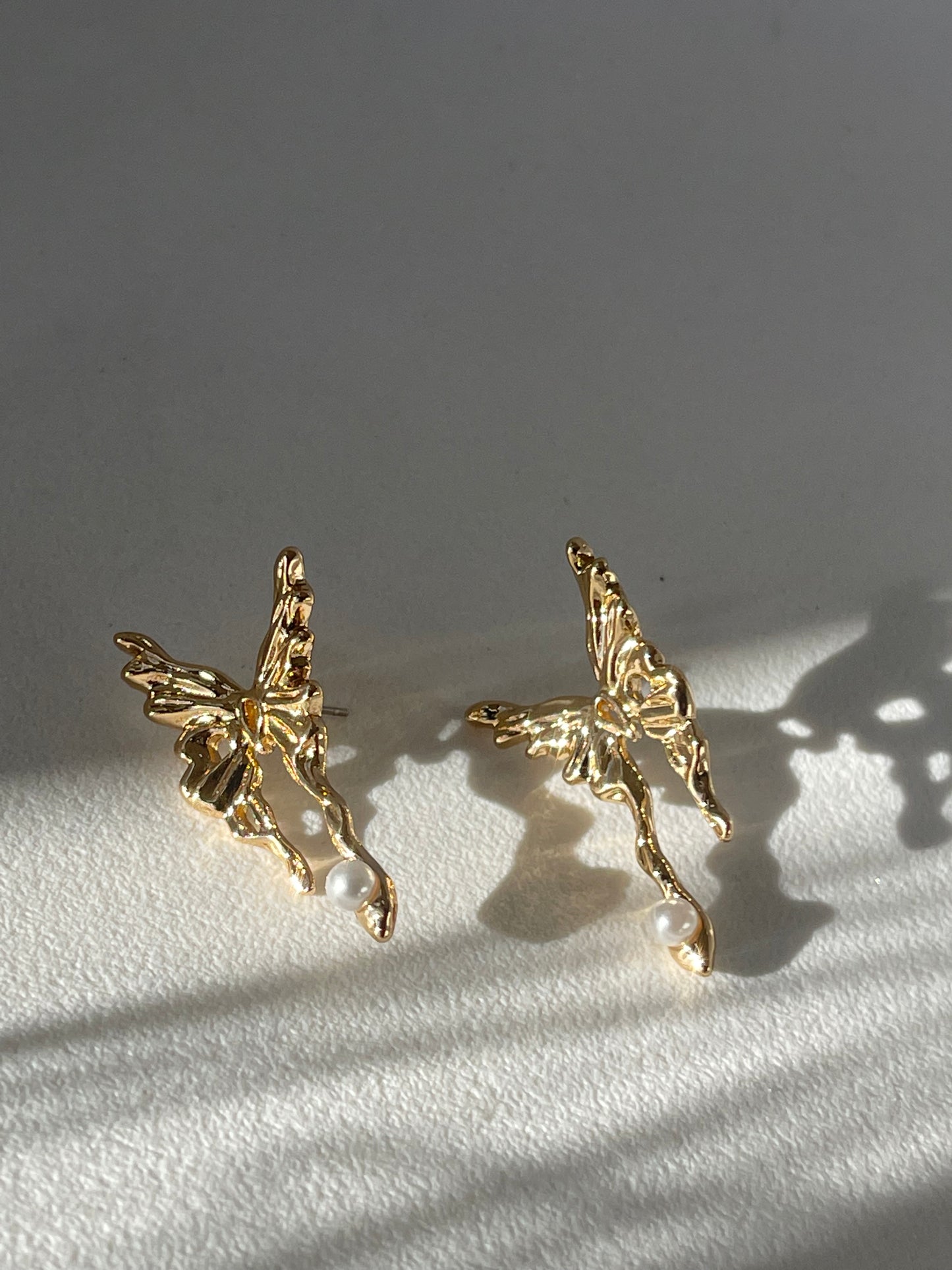 Madeline Stainless Steel Melting Butterfly Pearl Drop Stud Earring In Gold