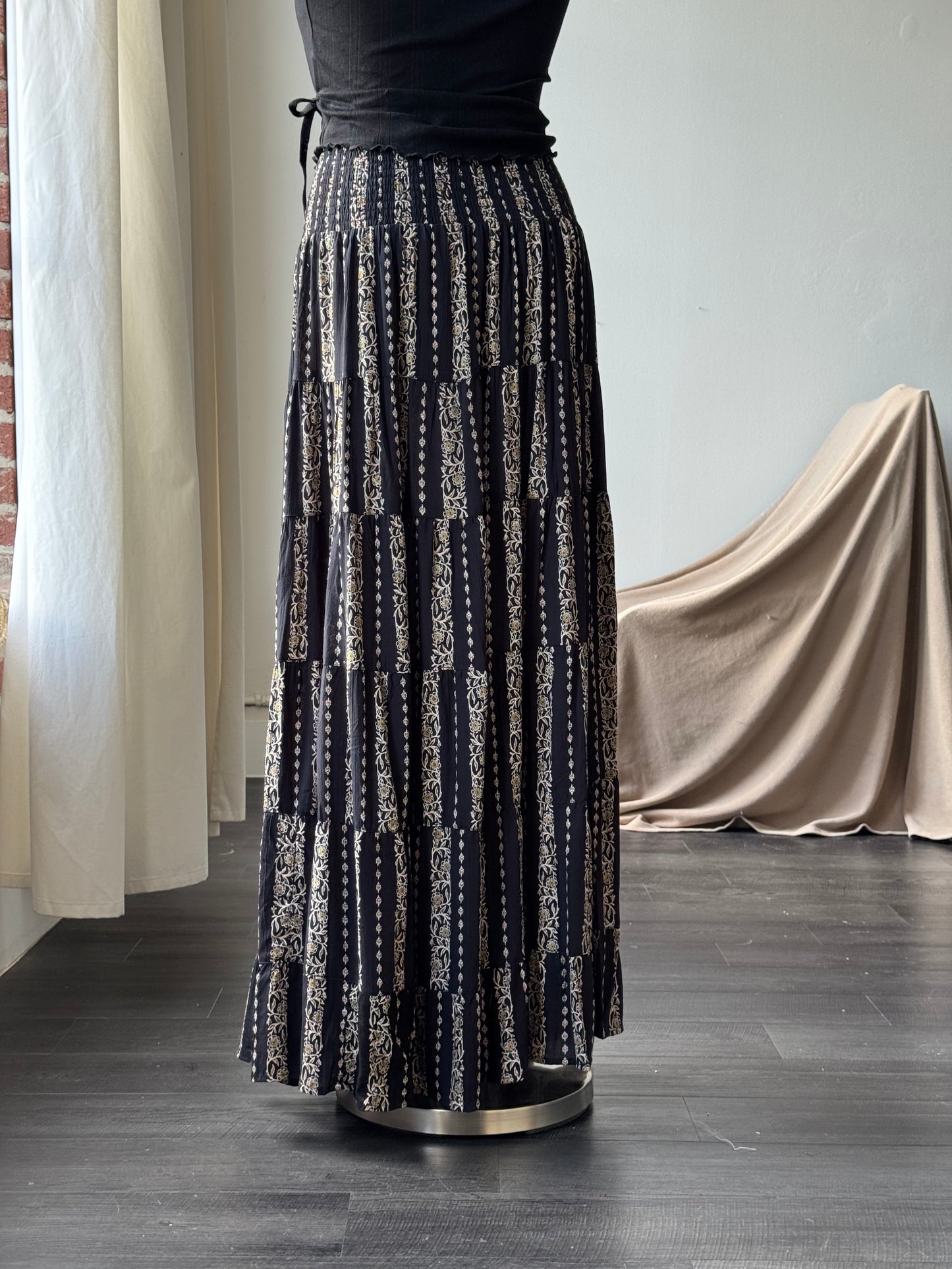 Sydney Classic Rouged Drop Waist Floral Maxi Skirt In Black
