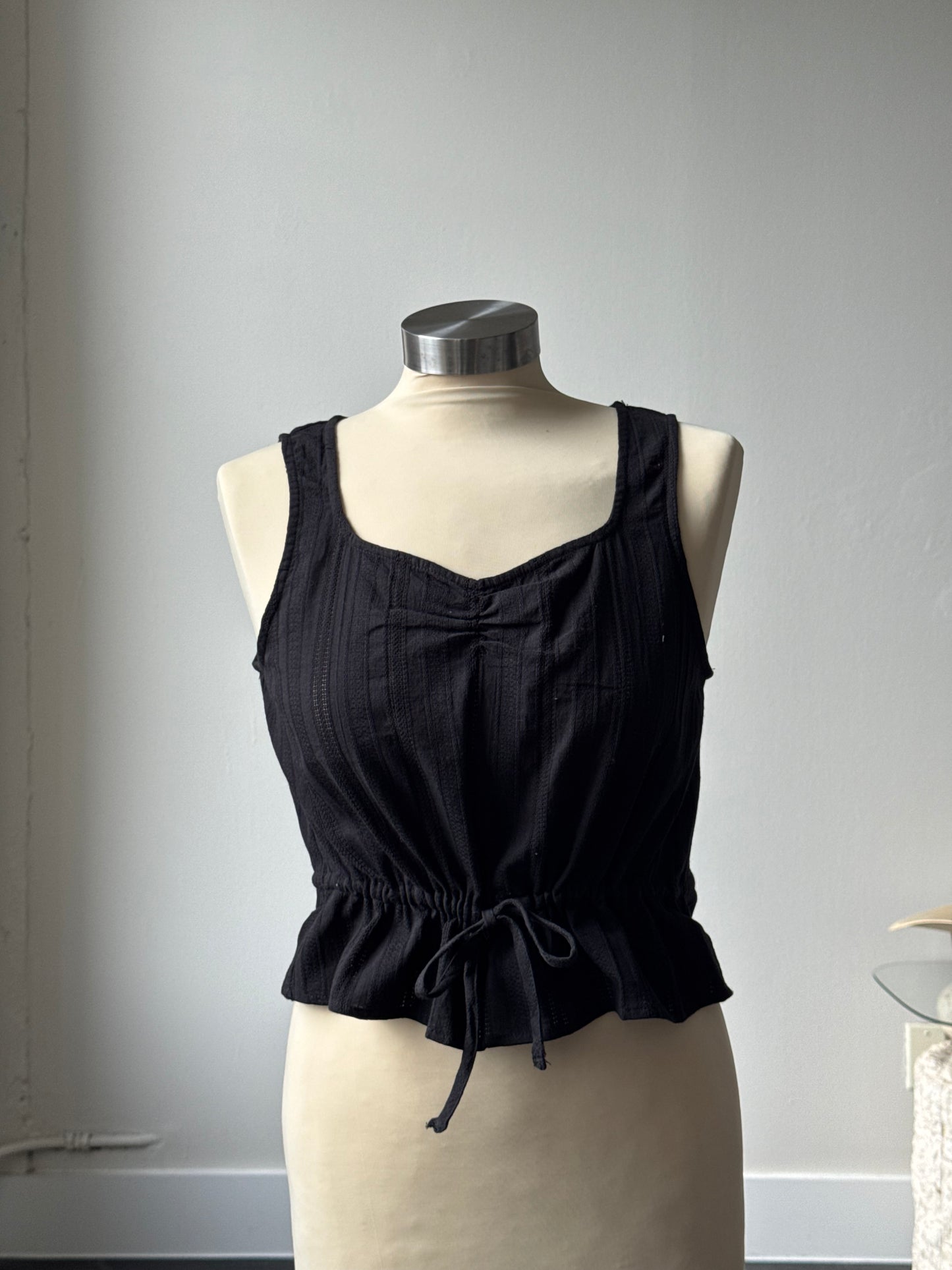 Sonia Cotton Crop Top In Black