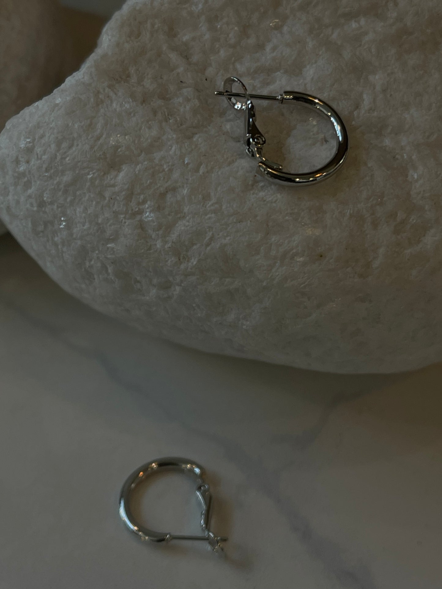 Courtney Hug Hoop In Silver