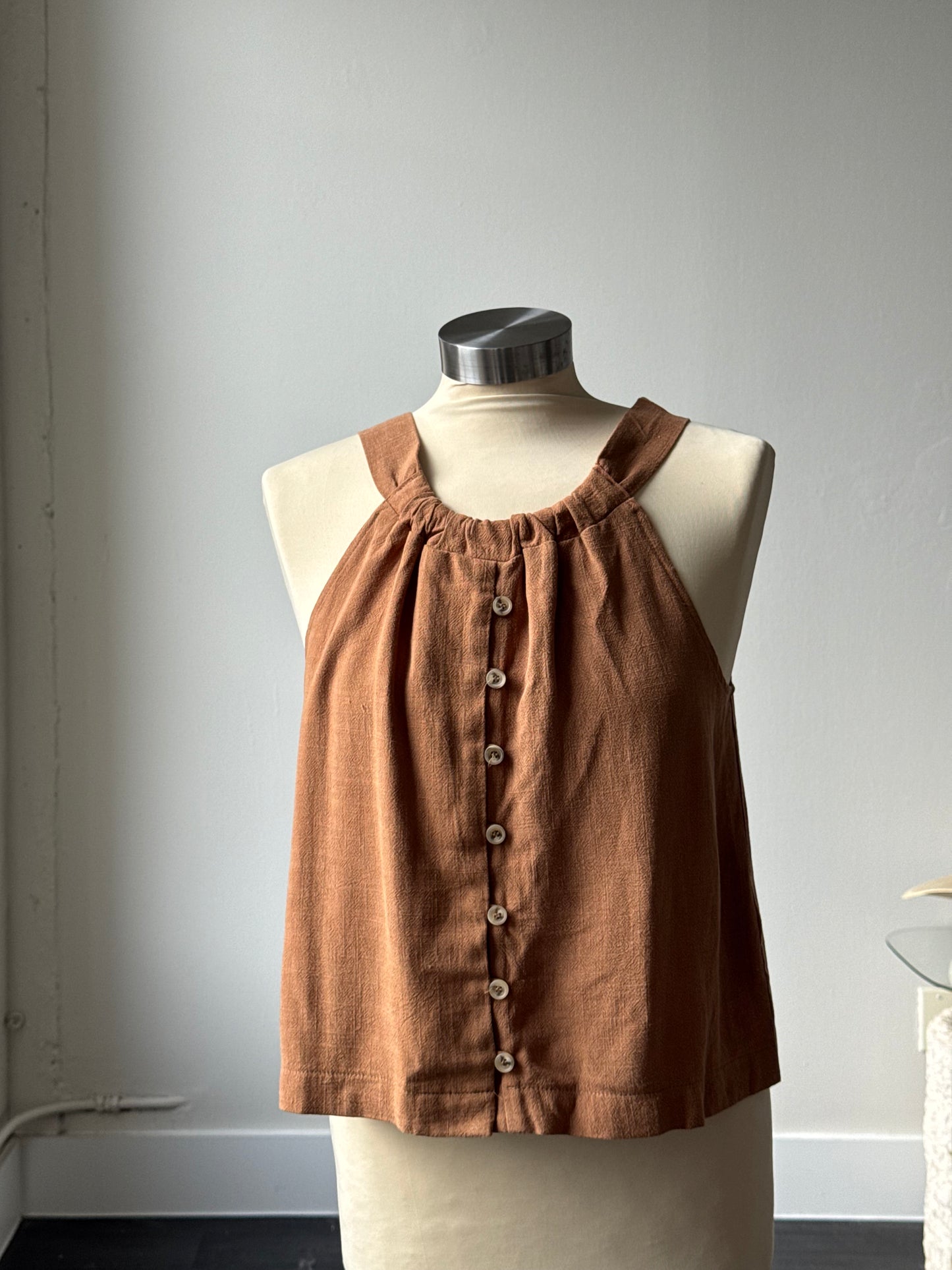 Teagan Linen Button Front Halter Tank Top In Rust