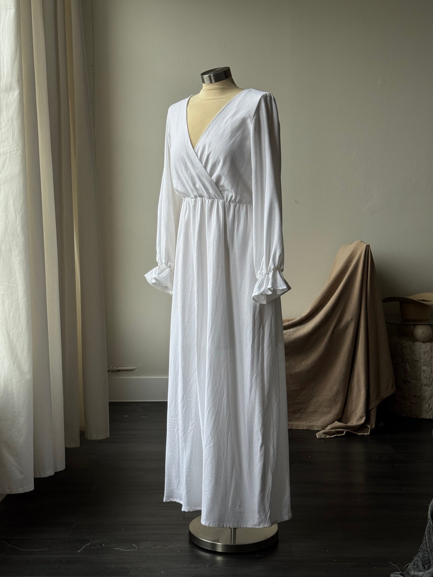 Marie Cotton & Linen Handcrafted Maximize Dress In White