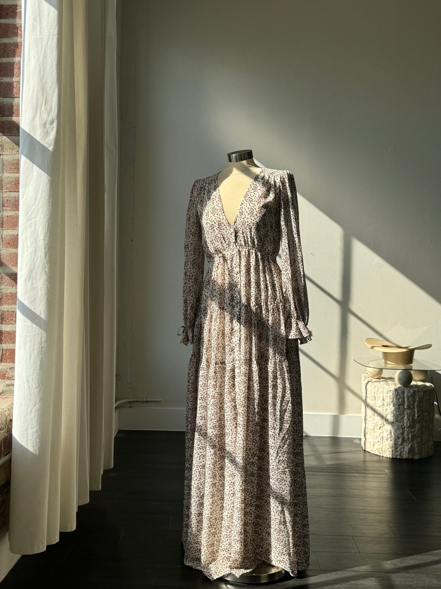 Madeline Button Front Floral Maxi Dress In Vintage White