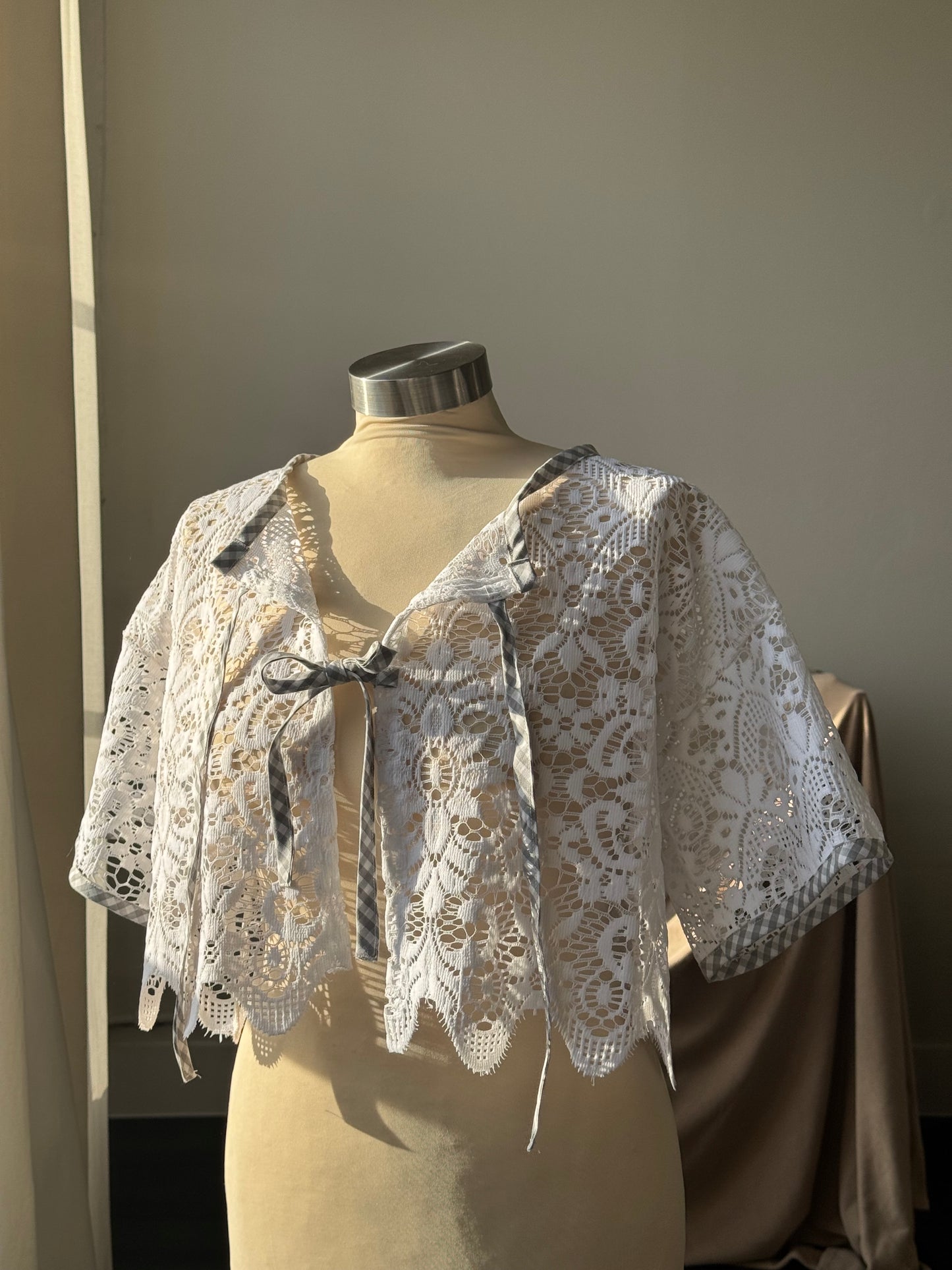 Velma Handcrafted Vintage Lace Wave Tie Top In White