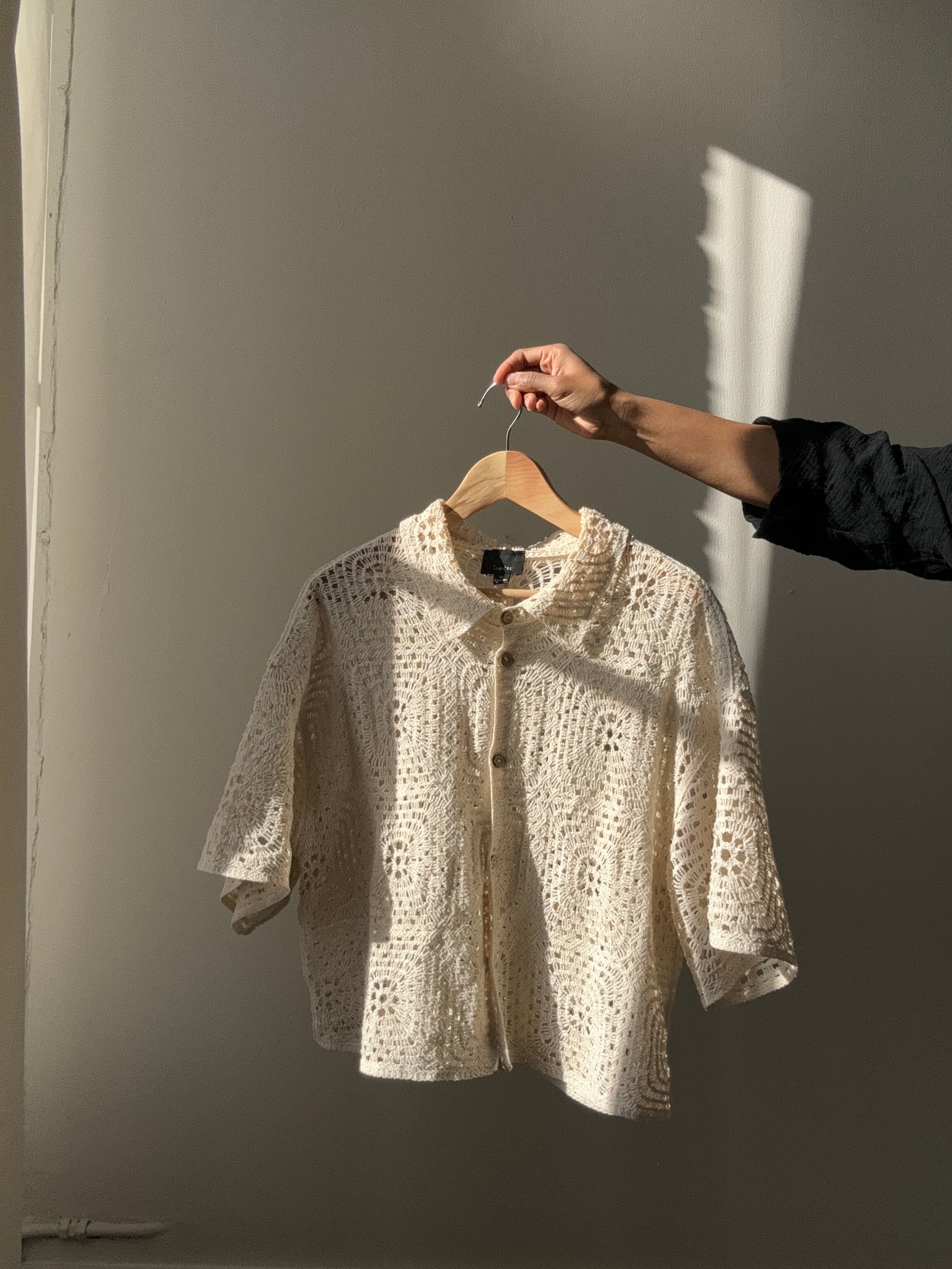 Matthew Cotton Crochet Cropped Short Sleeve Button Down In Natural