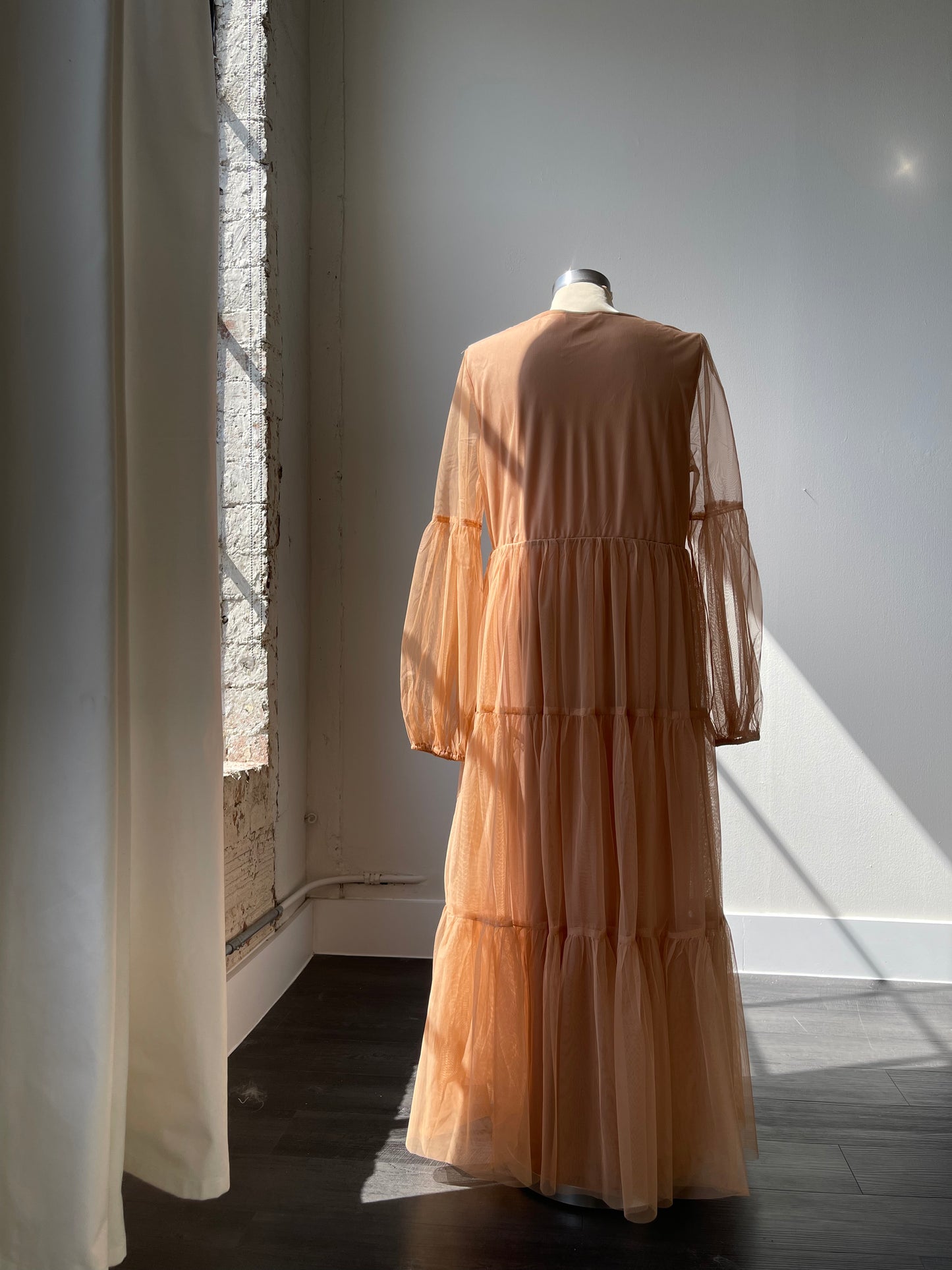 Brandi V Neck Sheer Balloon Sleeve Maxi Dress In Clay