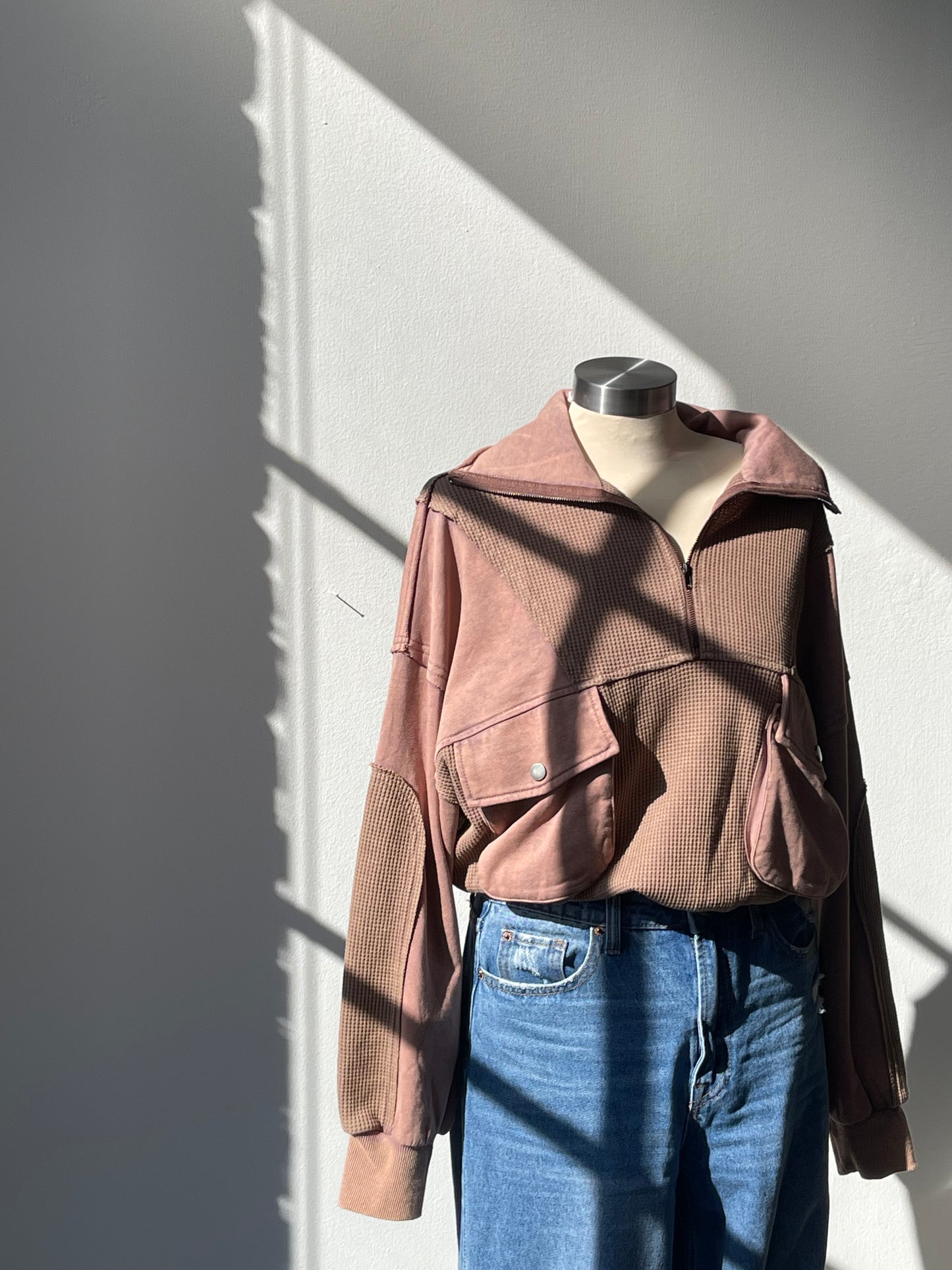 Sailor Cotton Dad Funnel Neck Utility Lightweight Pullover In Mocha 