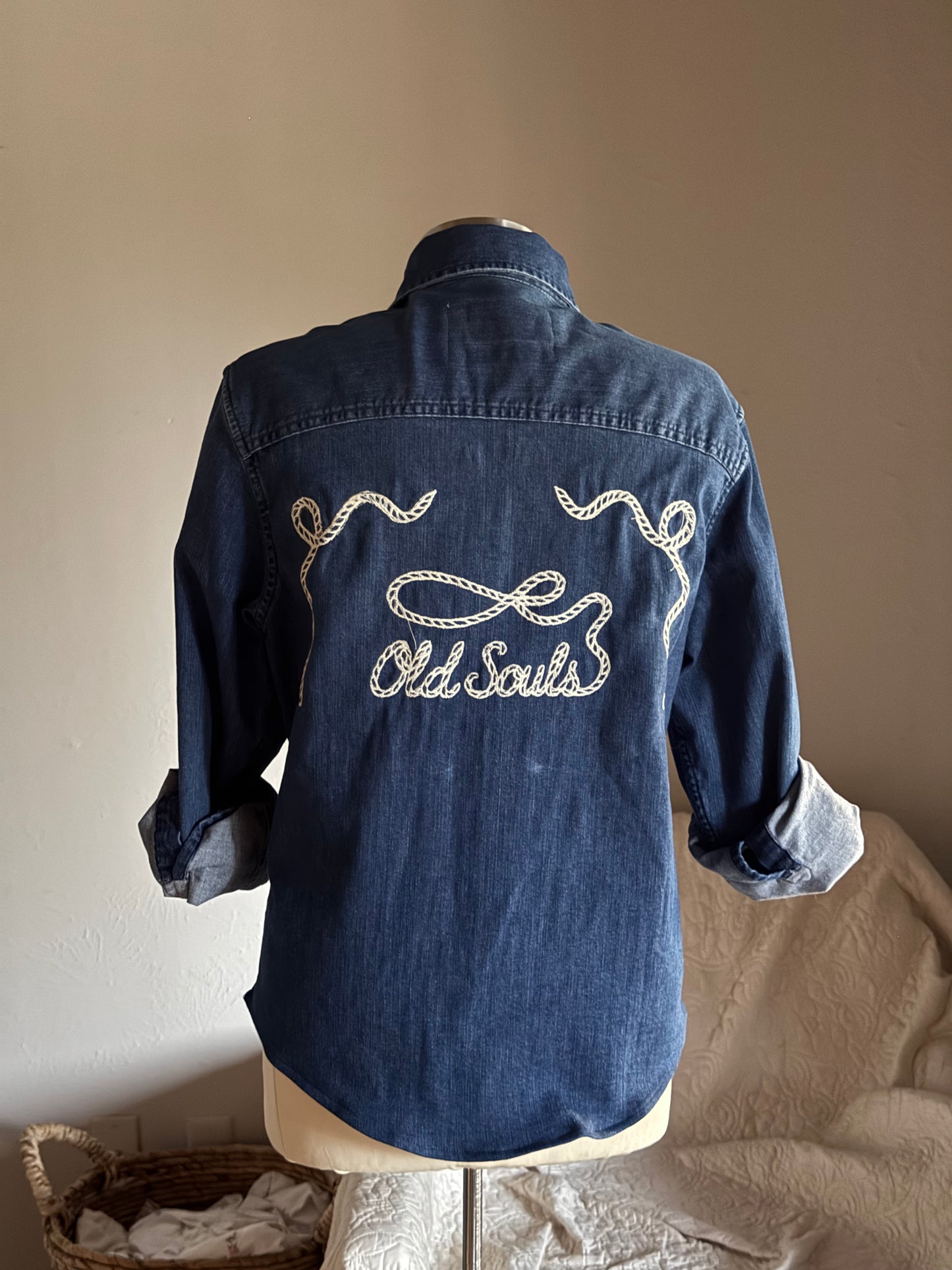 Lawrence Handcrafted Embroidered Cropped Button Down