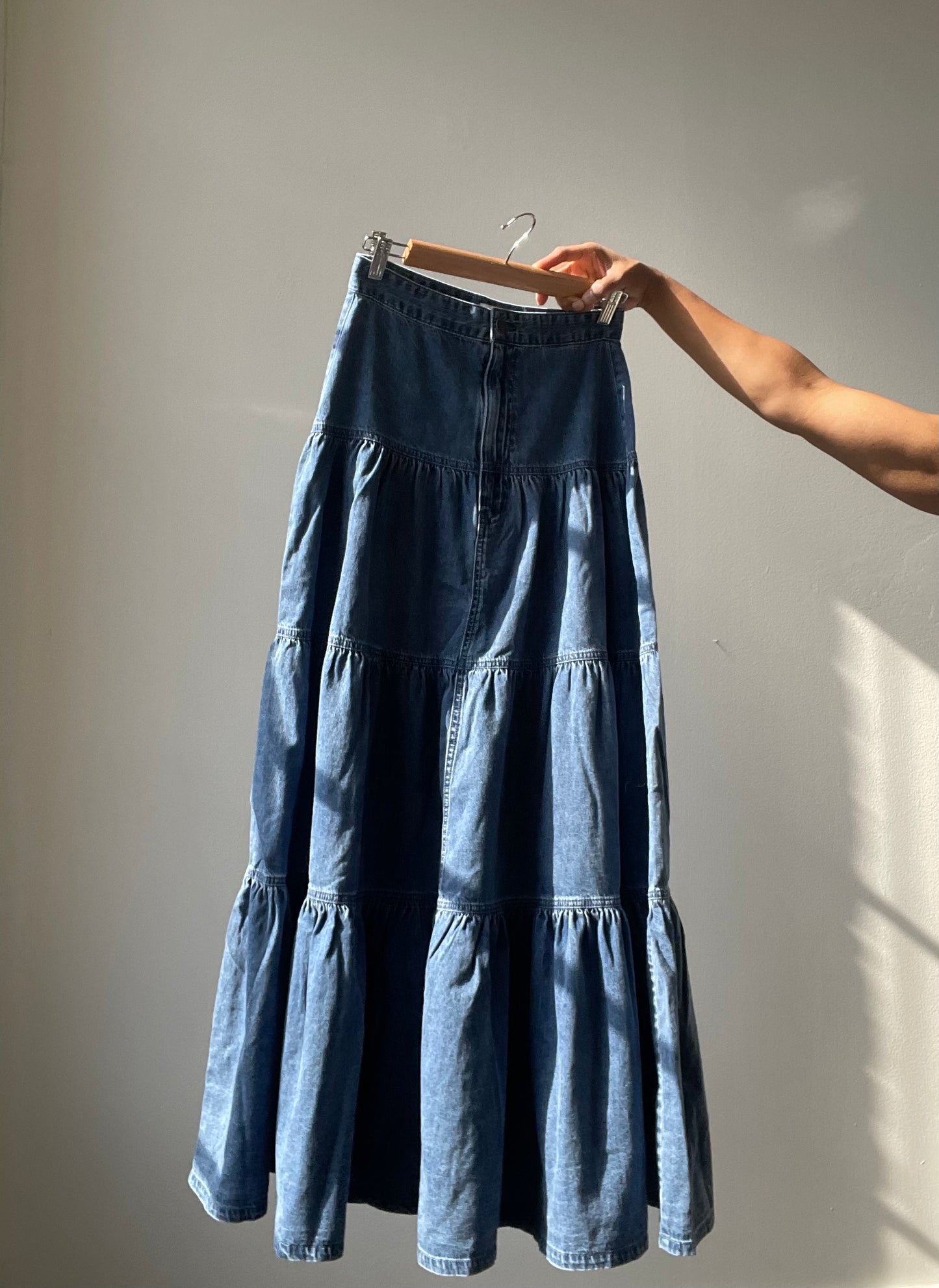 Amanda Tiered Denim Maxi Skirt In Indigo