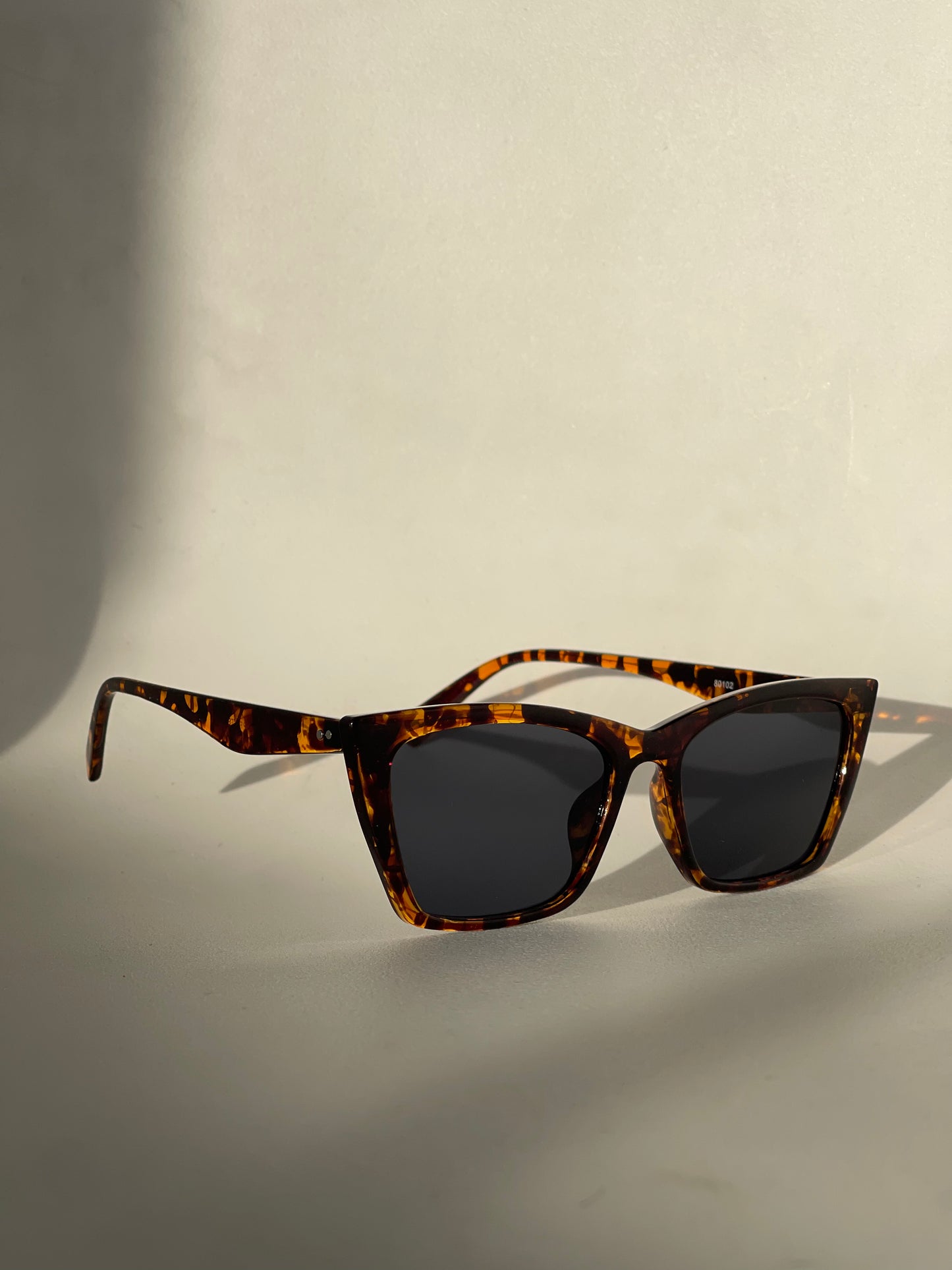 Stacy Edgy Cat Eye Sunglasses In Tortoise