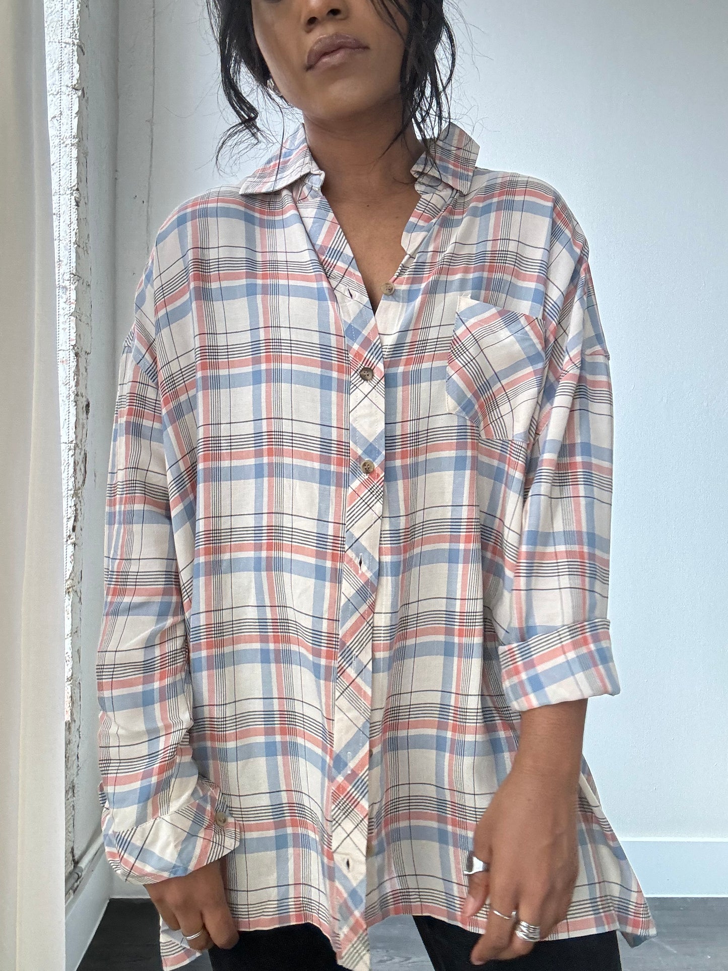 Thomas Classic 70s Style Plaid Oversized Button Down In Blue Red