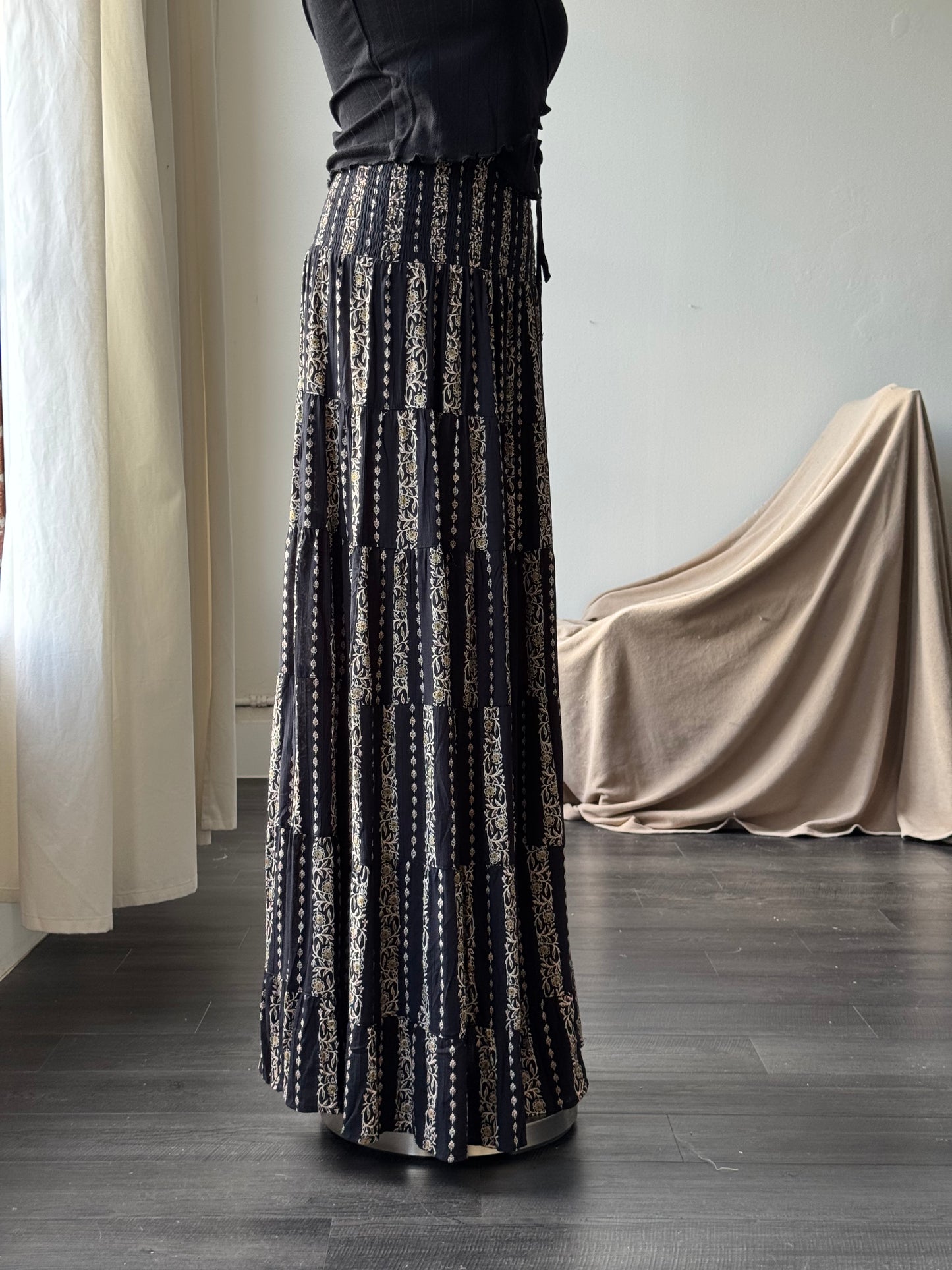 Sydney Classic Rouged Drop Waist Floral Maxi Skirt In Black